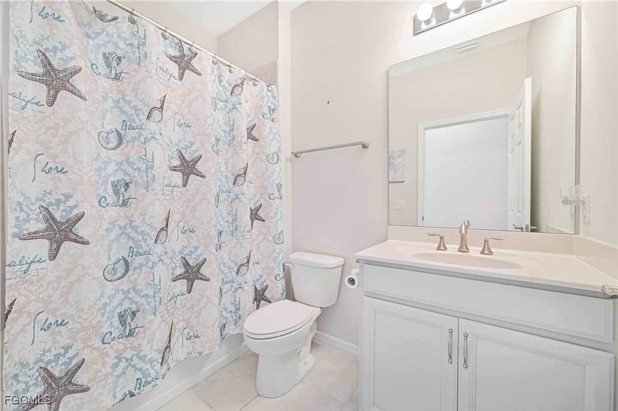 Property Slideshow image 21 of 35 | 2172 summersweet dr, Alva, FL, 33920