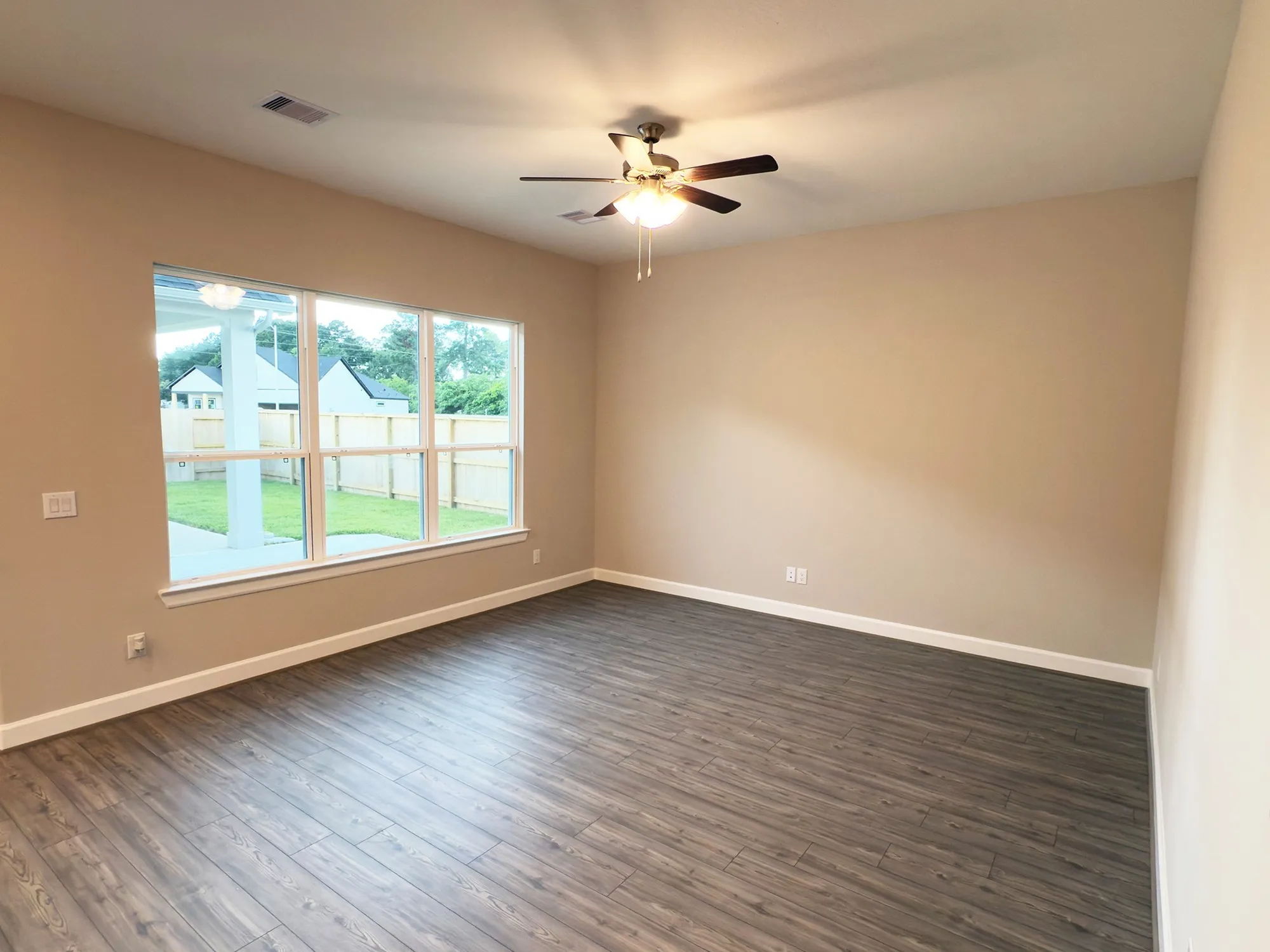 Property Slideshow image 4 of 16 | 23647 golden brich bnd, Tomball, TX, 77375