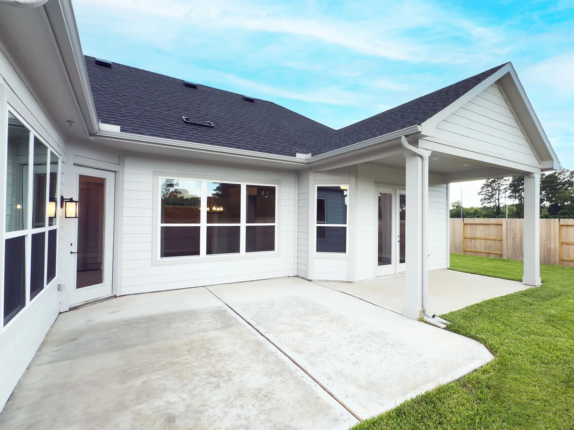 Property Slideshow image 8 of 16 | 23647 golden brich bnd, Tomball, TX, 77375