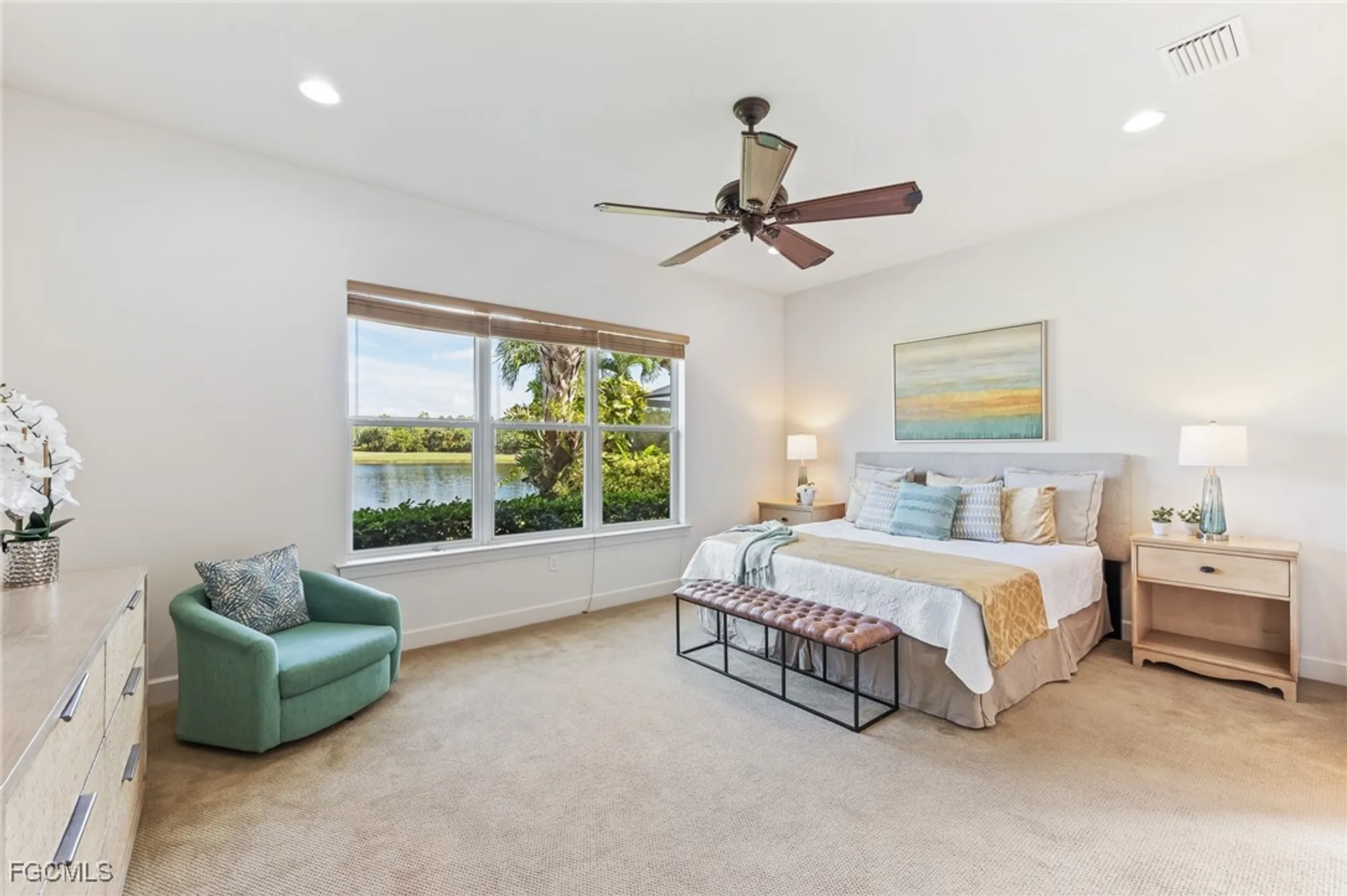 Property Slideshow image 15 of 35 | 10964 surrey pl, Fort Myers, FL, 33913