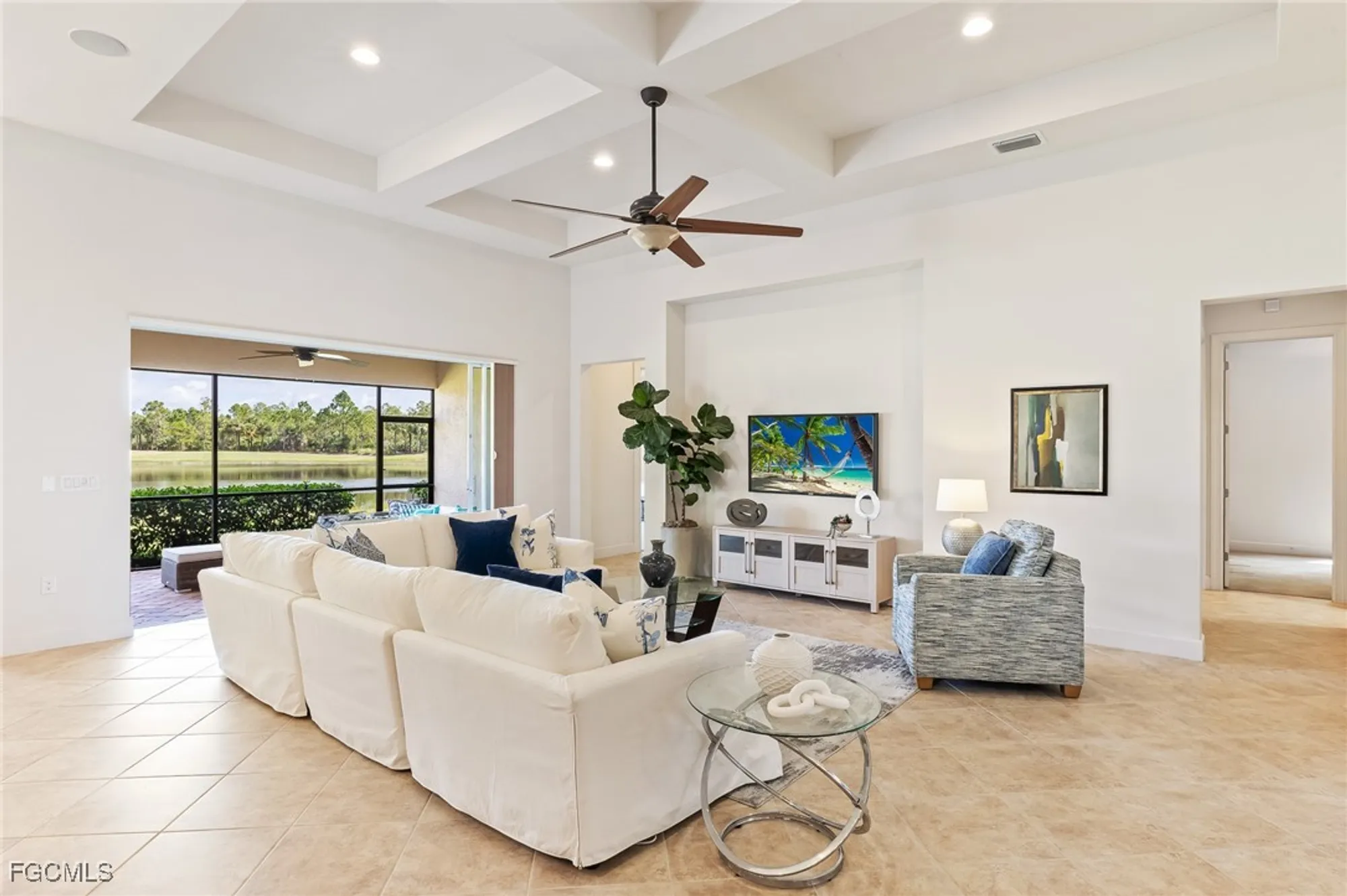 Property Slideshow image 6 of 35 | 10964 surrey pl, Fort Myers, FL, 33913