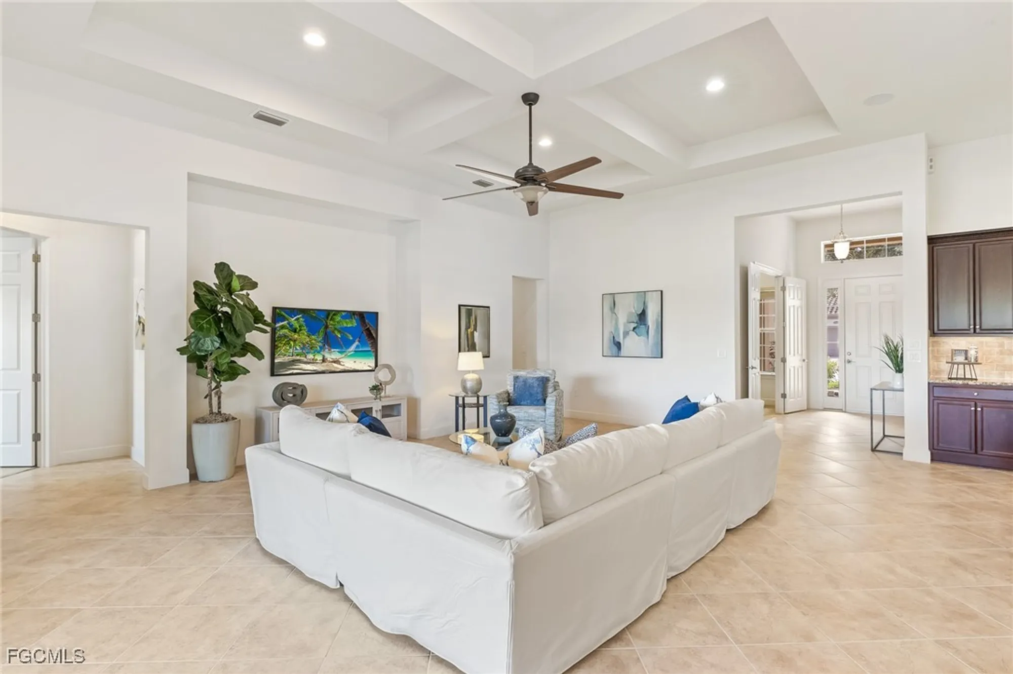 Property Slideshow image 8 of 35 | 10964 surrey pl, Fort Myers, FL, 33913