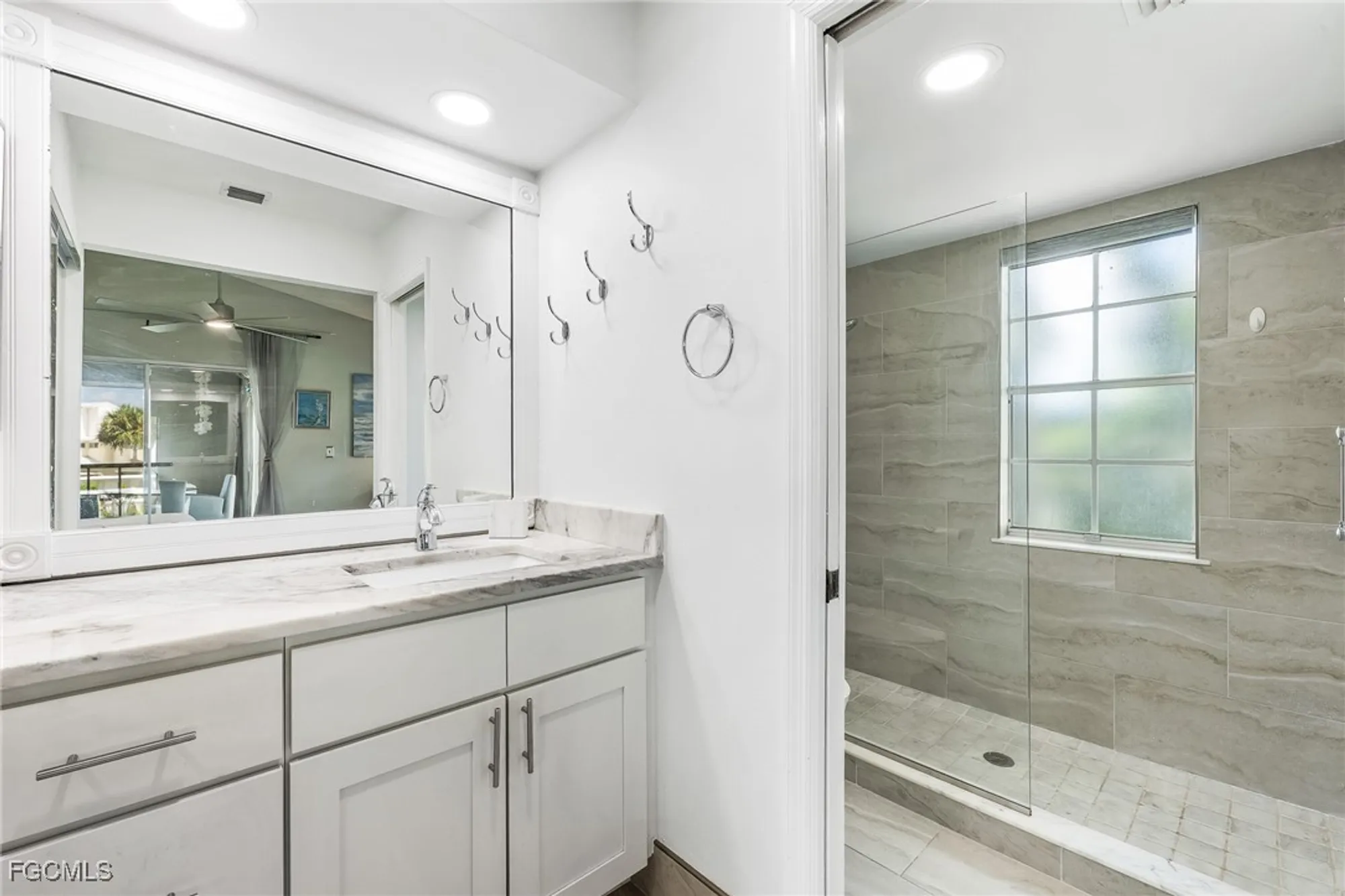 Property Slideshow image 15 of 40 | 14979 rivers edge ct apt 224, Fort Myers, FL, 33908