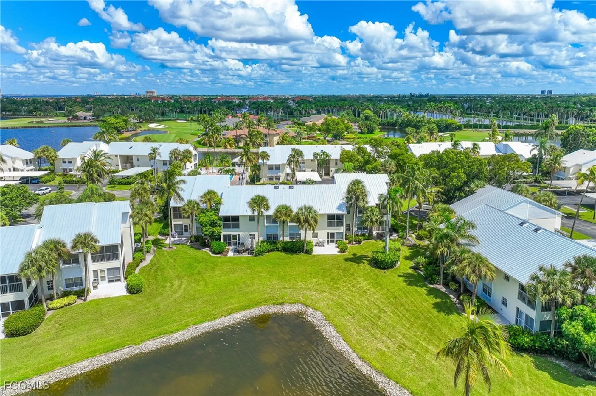 Property Slideshow image 17 of 40 | 14979 rivers edge ct apt 224, Fort Myers, FL, 33908