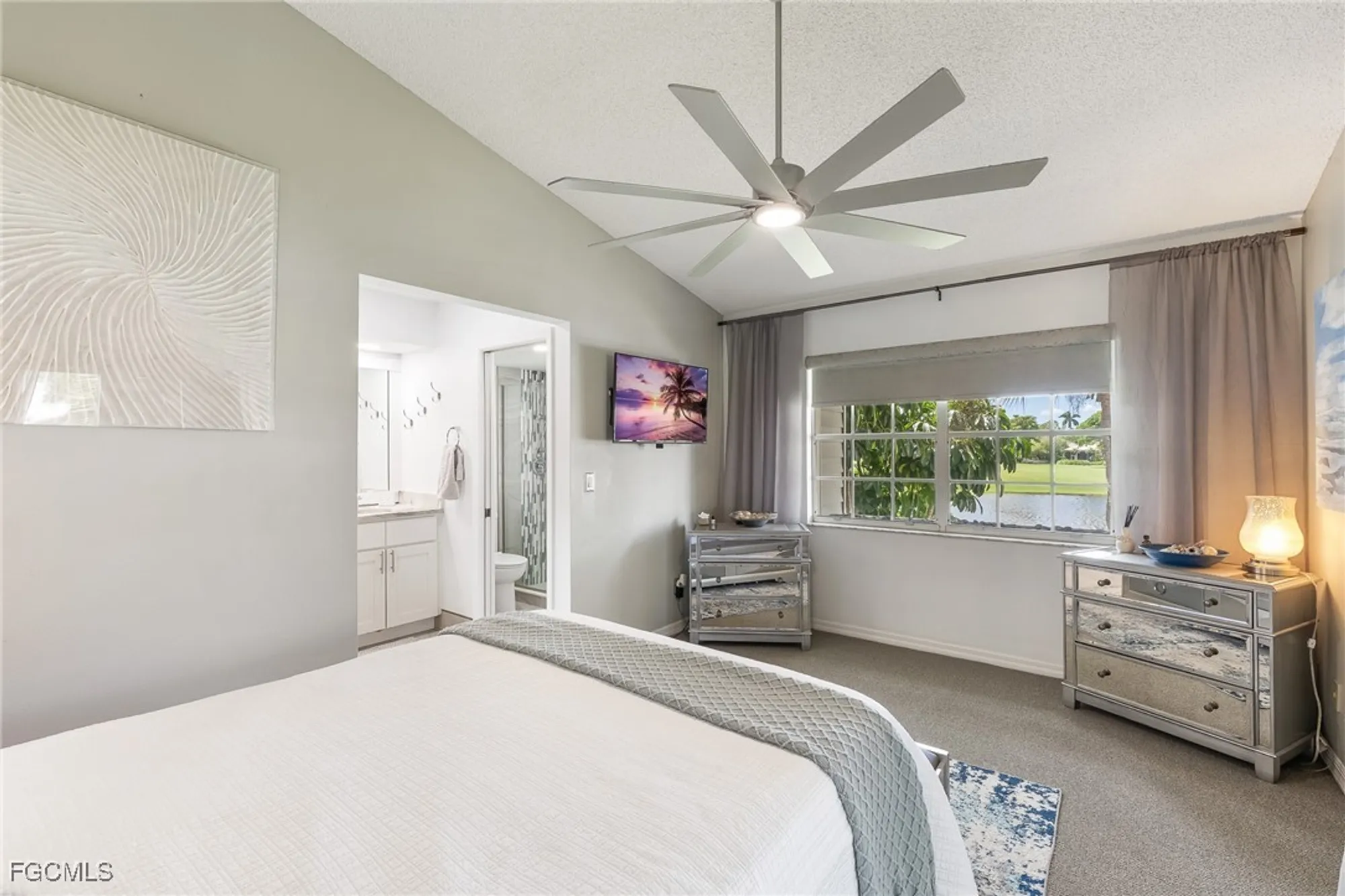 Property Slideshow image 11 of 40 | 14979 rivers edge ct apt 224, Fort Myers, FL, 33908
