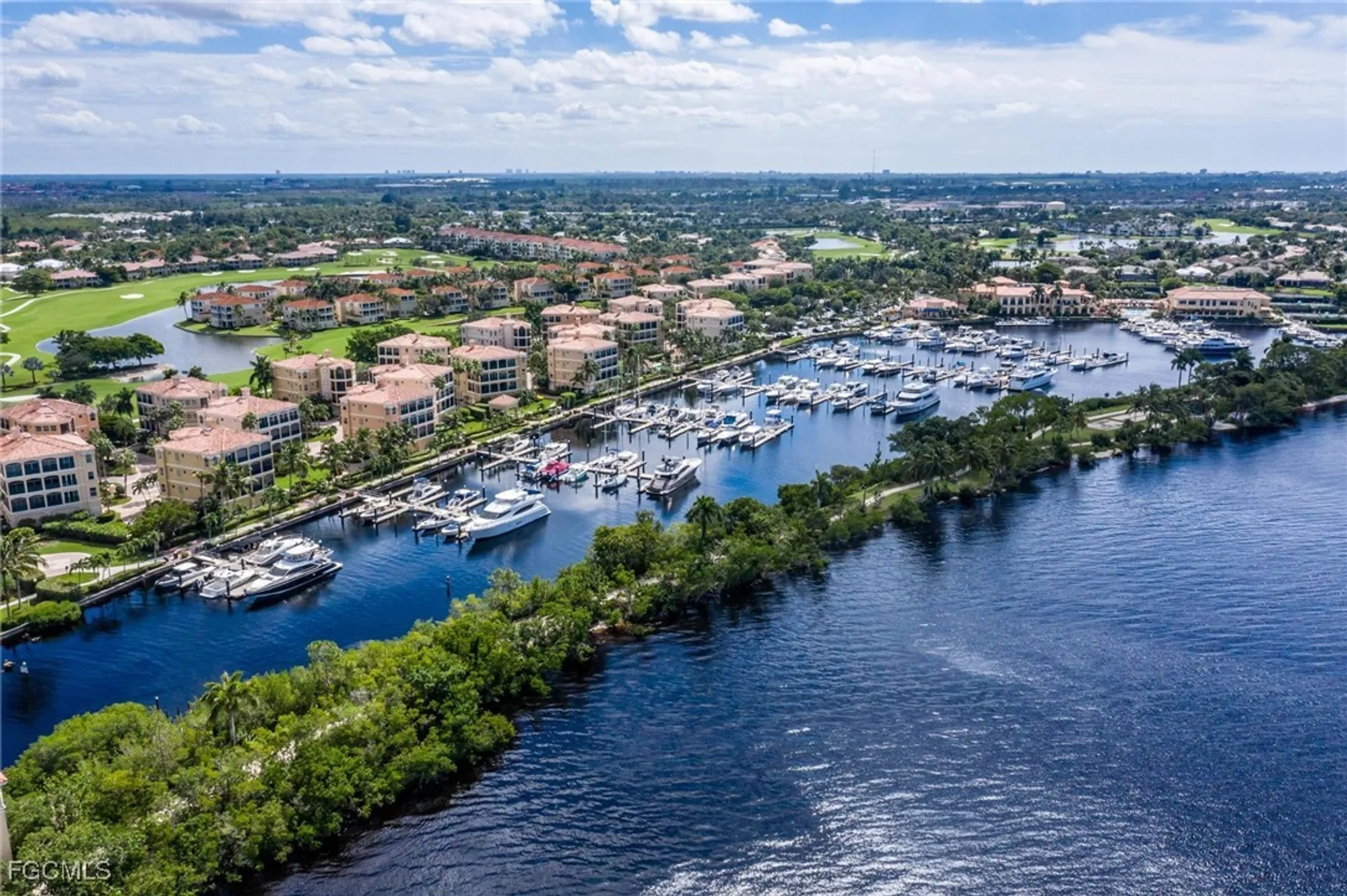 Property Slideshow image 31 of 40 | 14979 rivers edge ct apt 224, Fort Myers, FL, 33908