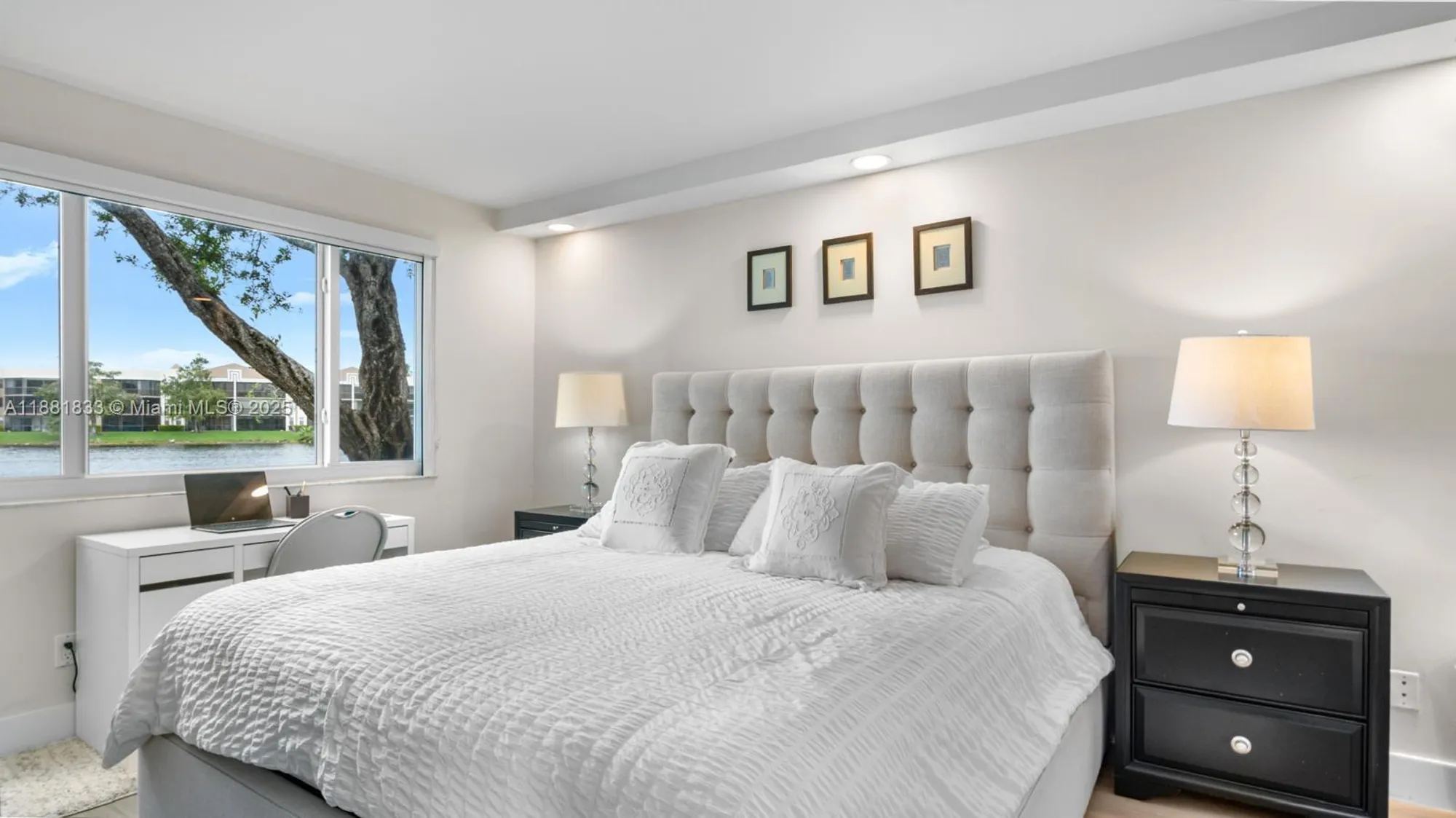 Property Slideshow image 19 of 28 | 7320 n devon dr 101, Tamarac, FL, 33321