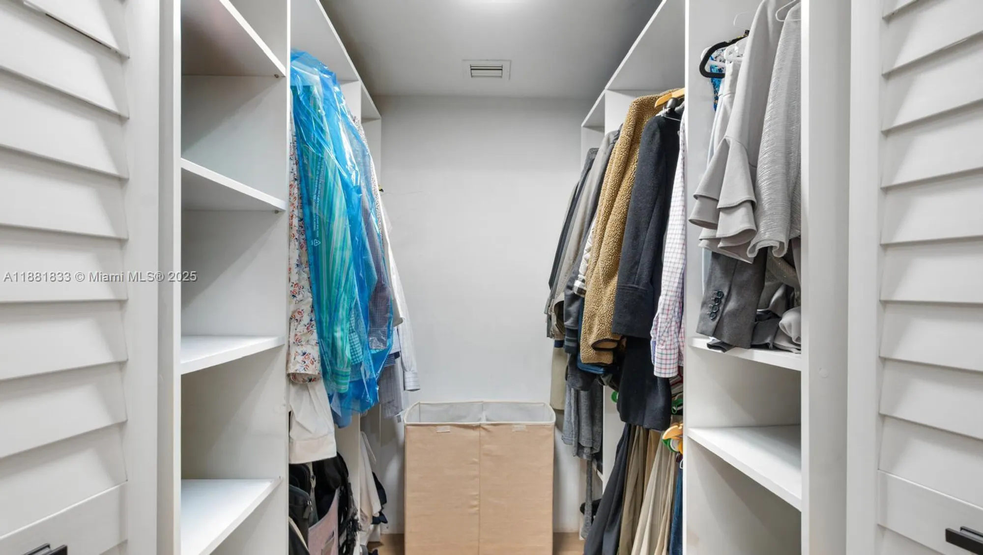 Property Slideshow image 23 of 28 | 7320 n devon dr 101, Tamarac, FL, 33321