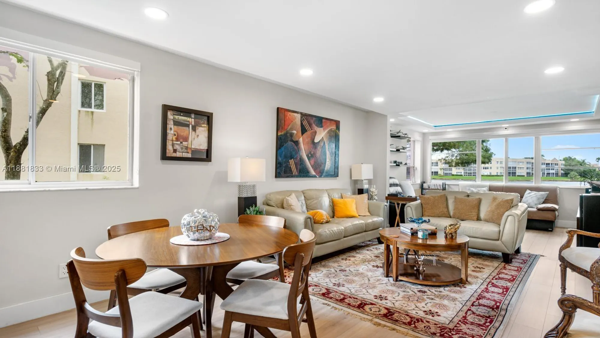 Property Slideshow image 8 of 28 | 7320 n devon dr 101, Tamarac, FL, 33321