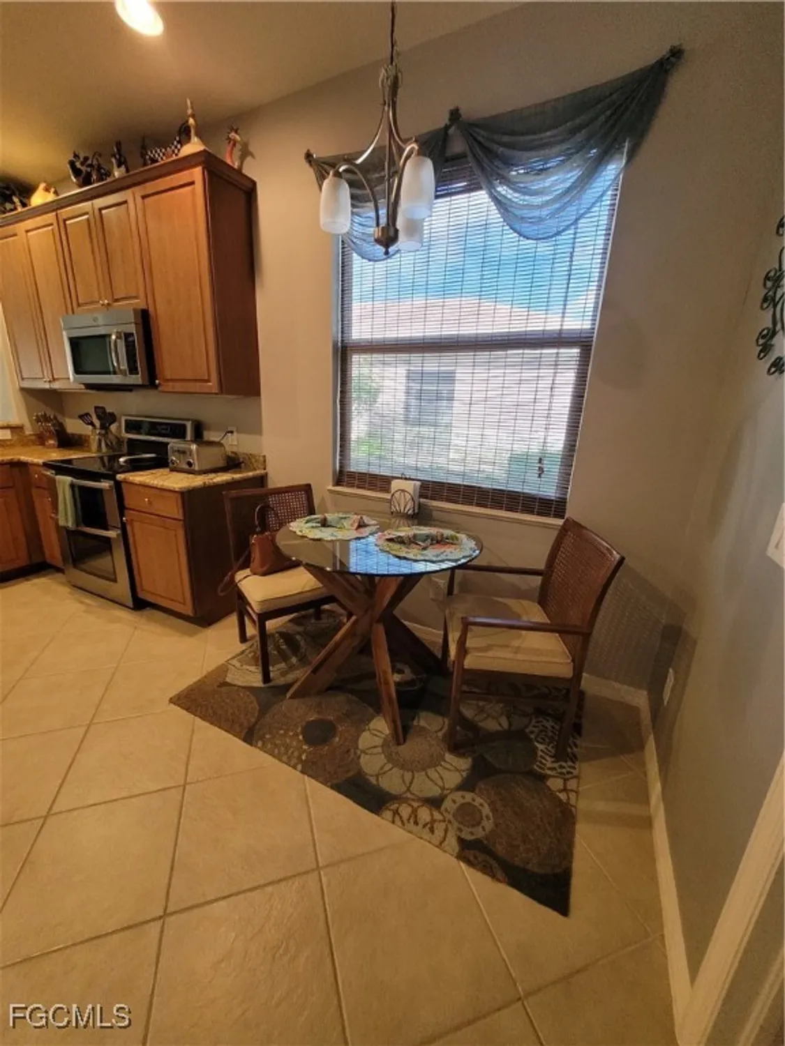 Property Slideshow image 12 of 47 | 10630 camarelle cir, Fort Myers, FL, 33913