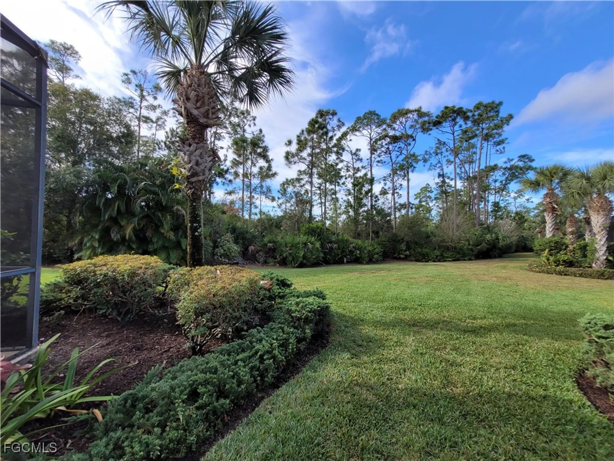Property Slideshow image 27 of 47 | 10630 camarelle cir, Fort Myers, FL, 33913