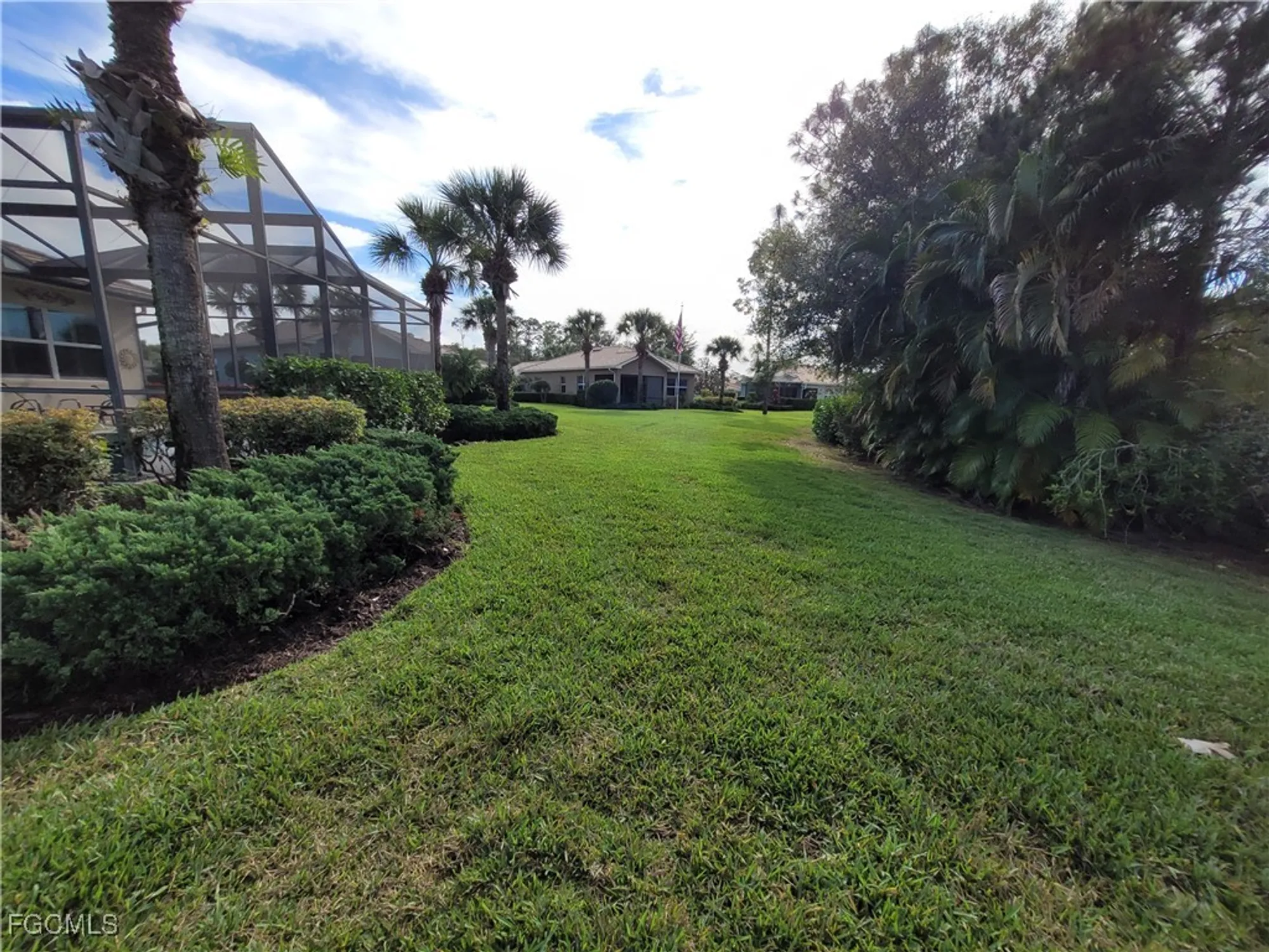 Property Slideshow image 28 of 47 | 10630 camarelle cir, Fort Myers, FL, 33913