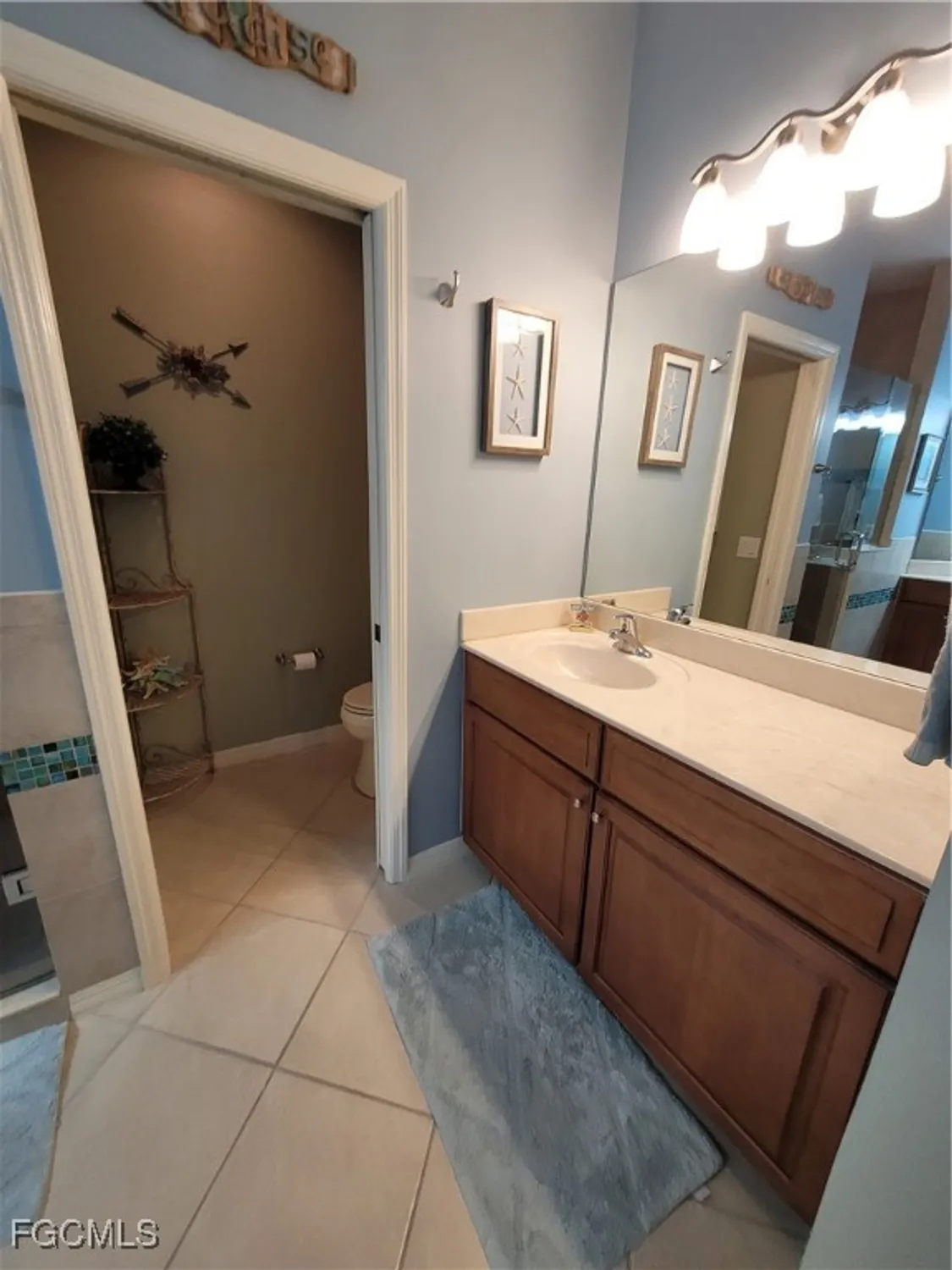 Property Slideshow image 20 of 47 | 10630 camarelle cir, Fort Myers, FL, 33913