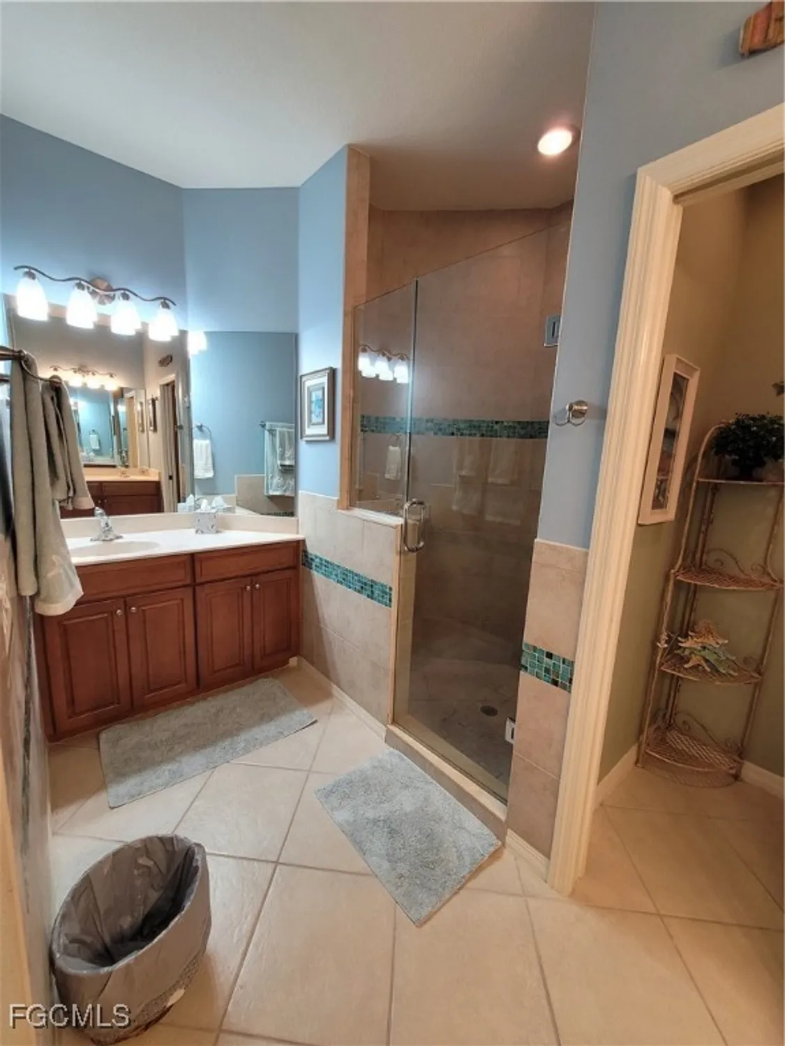Property Slideshow image 21 of 47 | 10630 camarelle cir, Fort Myers, FL, 33913