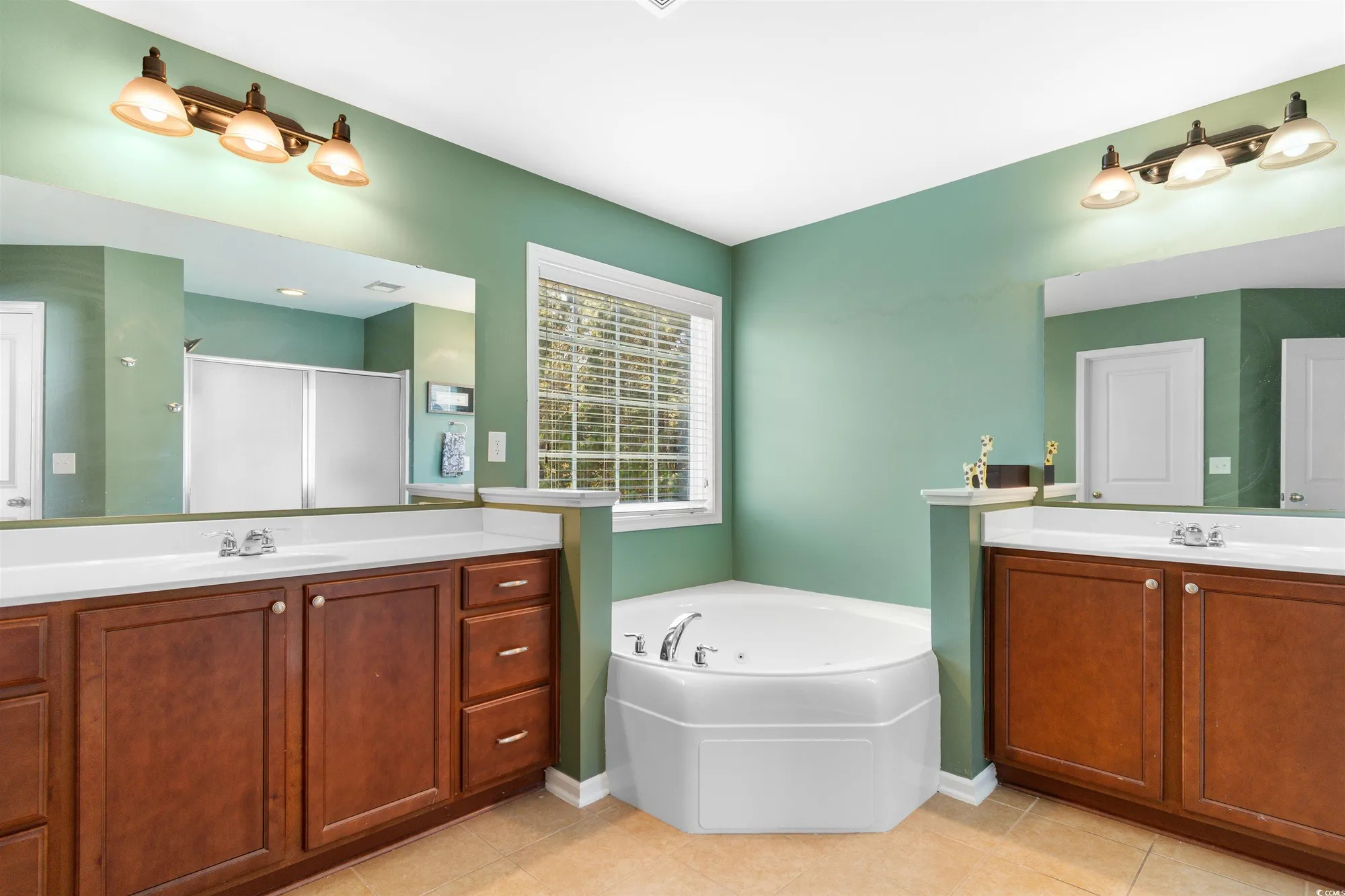 Property Slideshow image 15 of 32 | 60 summerlight dr, Murrells Inlet, SC, 29576