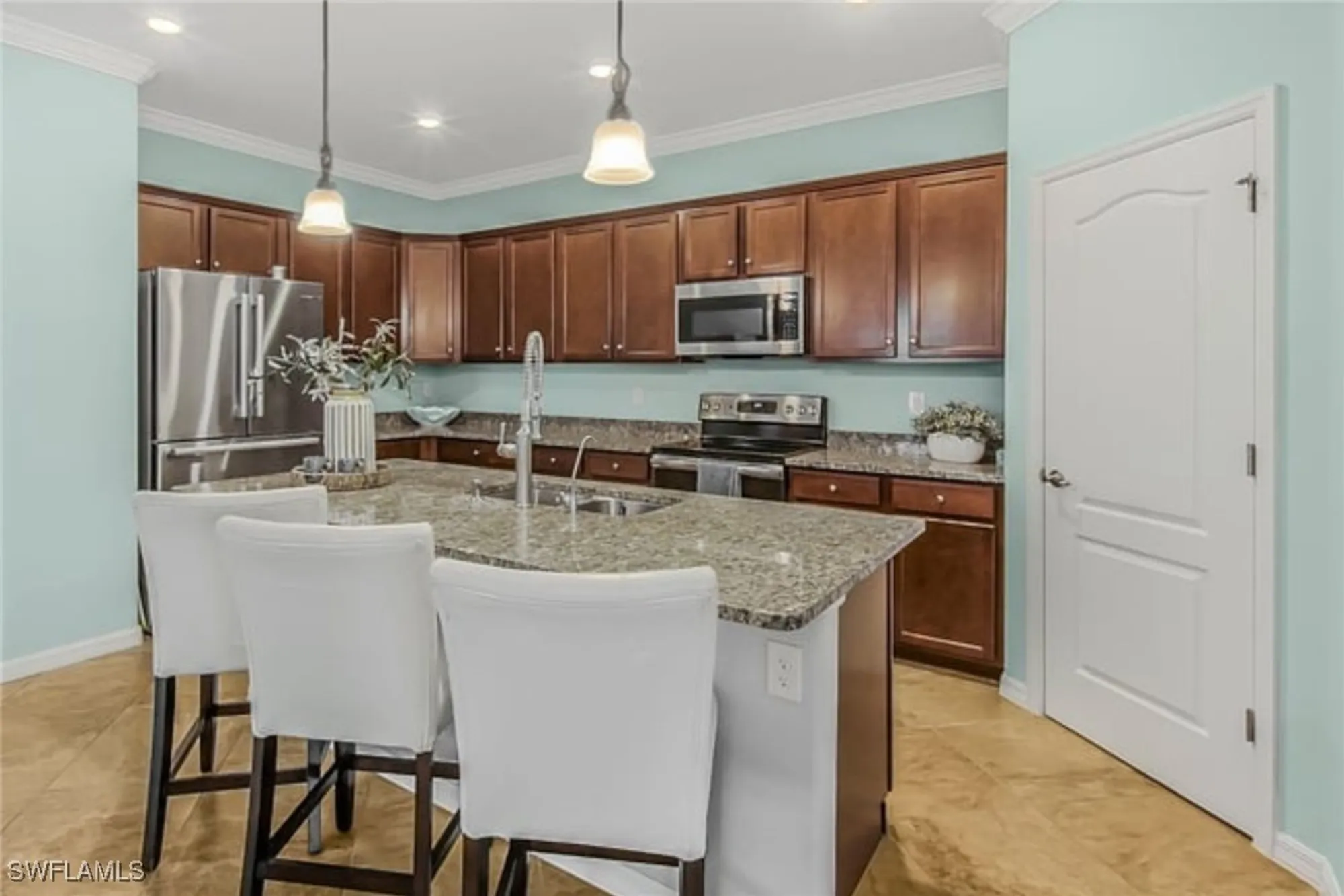 Property Slideshow image 10 of 50 | 19862 bittersweet ln, Estero, FL, 33928