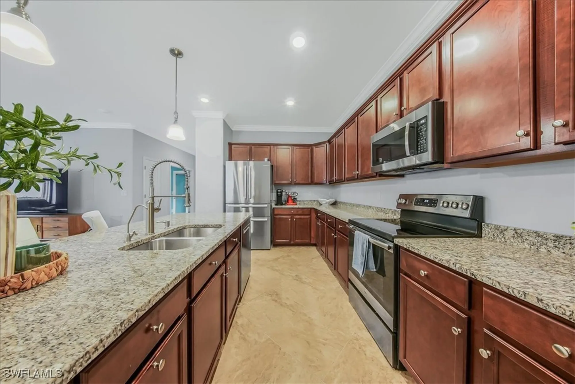 Property Slideshow image 11 of 50 | 19862 bittersweet ln, Estero, FL, 33928