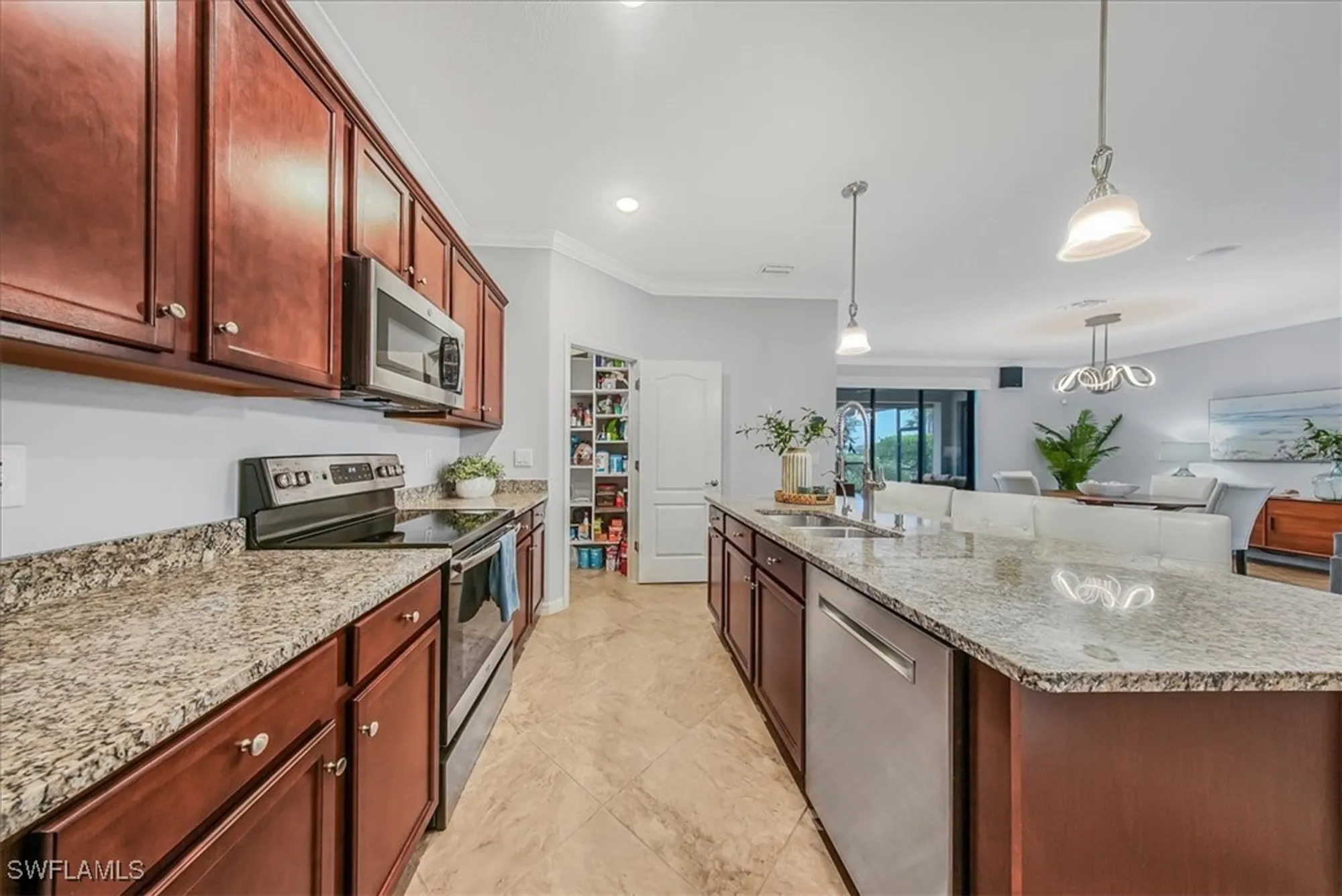 Property Slideshow image 12 of 50 | 19862 bittersweet ln, Estero, FL, 33928