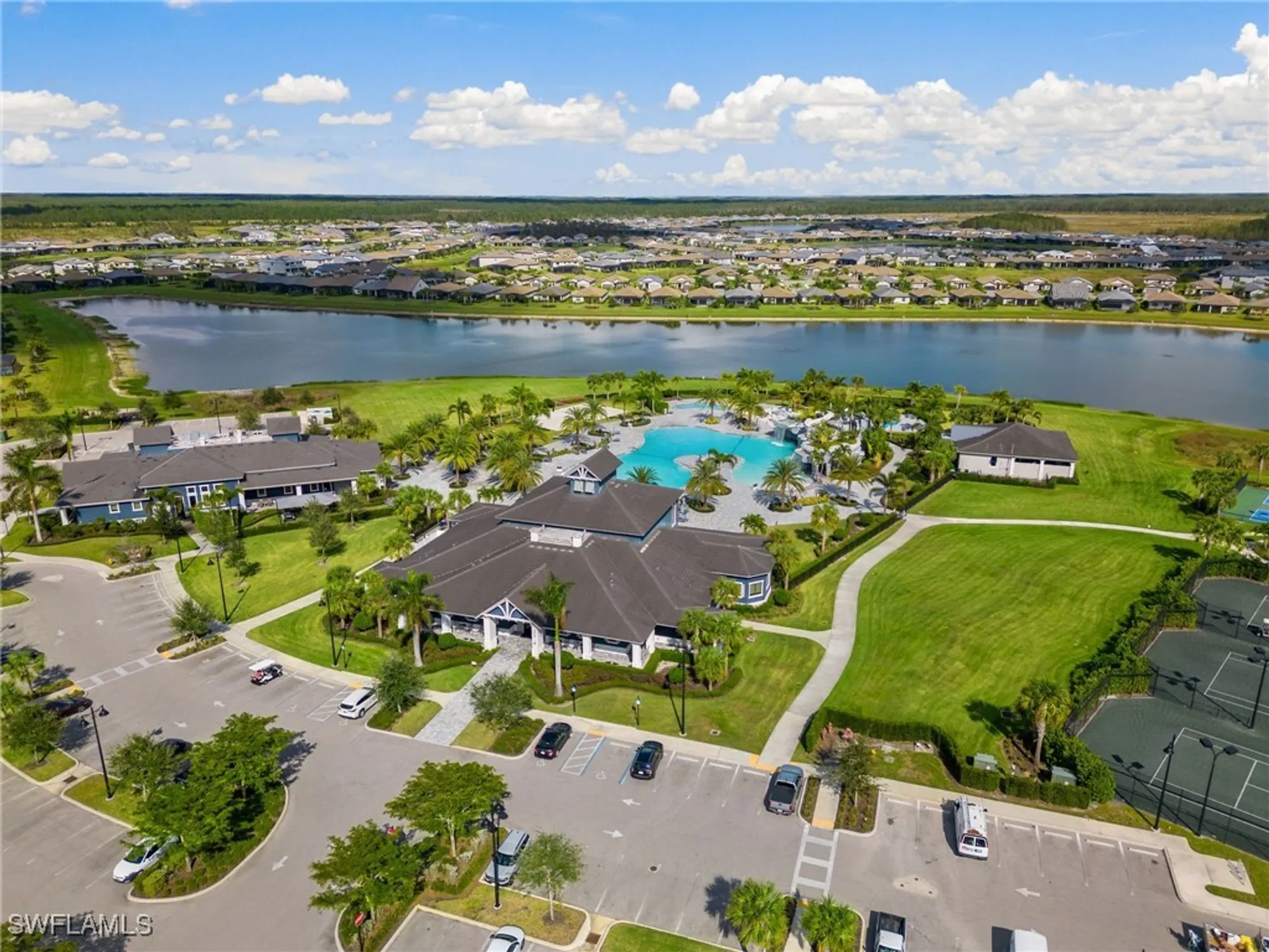 Property Slideshow image 39 of 50 | 19862 bittersweet ln, Estero, FL, 33928