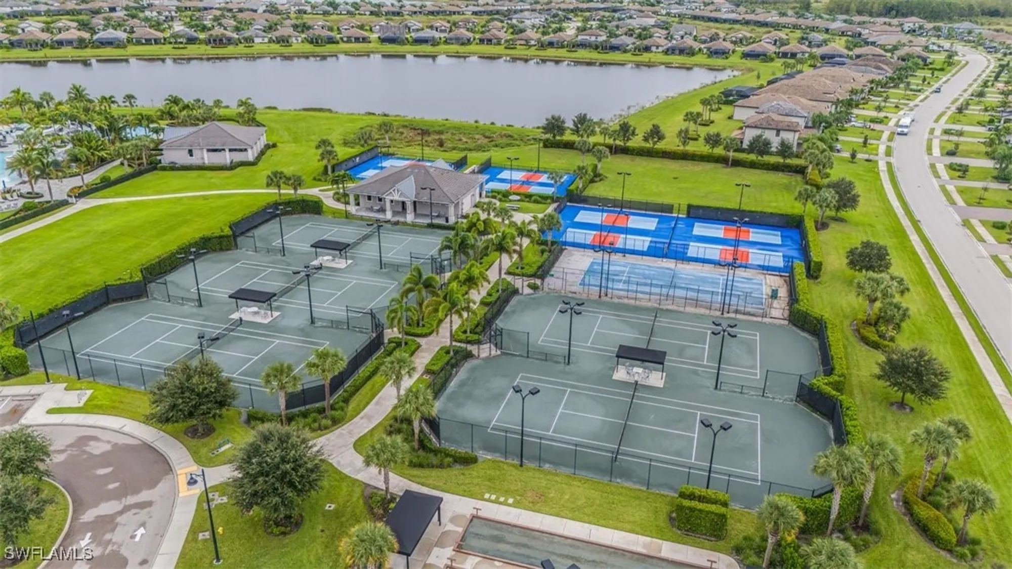 Property Slideshow image 45 of 50 | 19862 bittersweet ln, Estero, FL, 33928