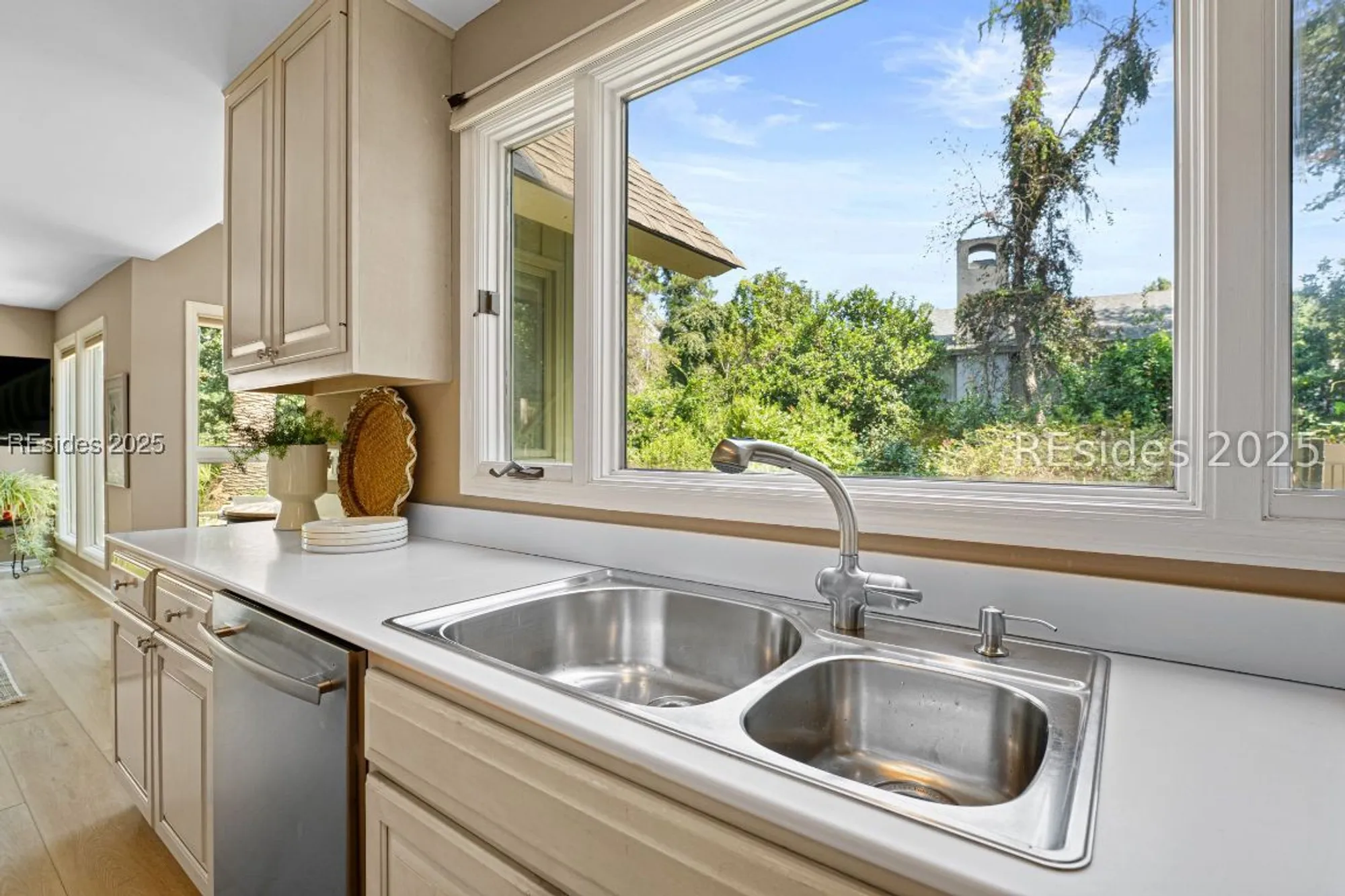 Property Slideshow image 23 of 96 | 23 oyster reef dr, Hilton Head Island, SC, 29926