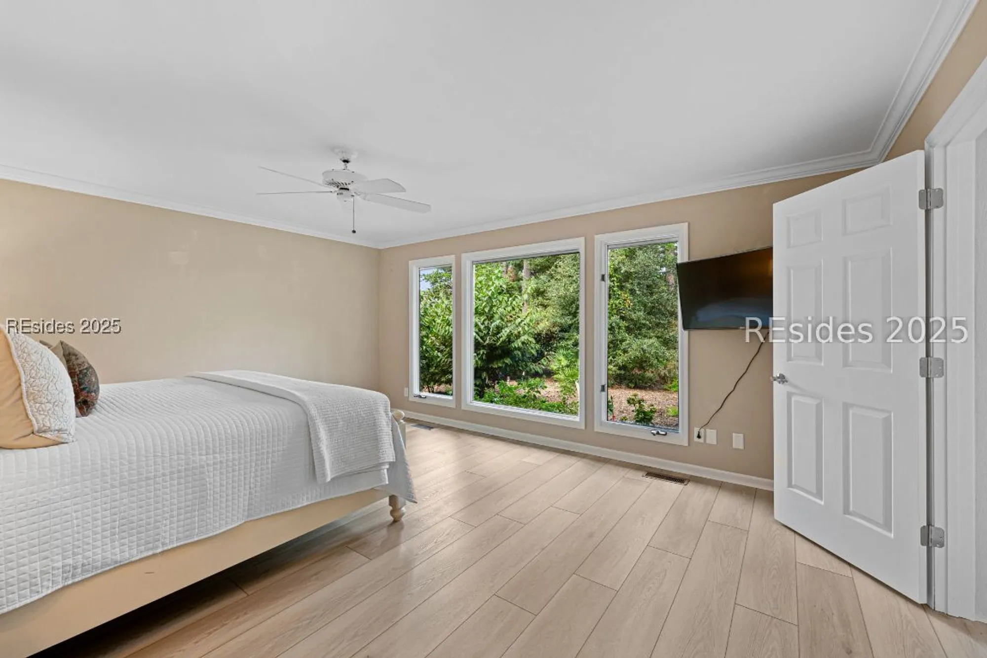 Property Slideshow image 36 of 96 | 23 oyster reef dr, Hilton Head Island, SC, 29926