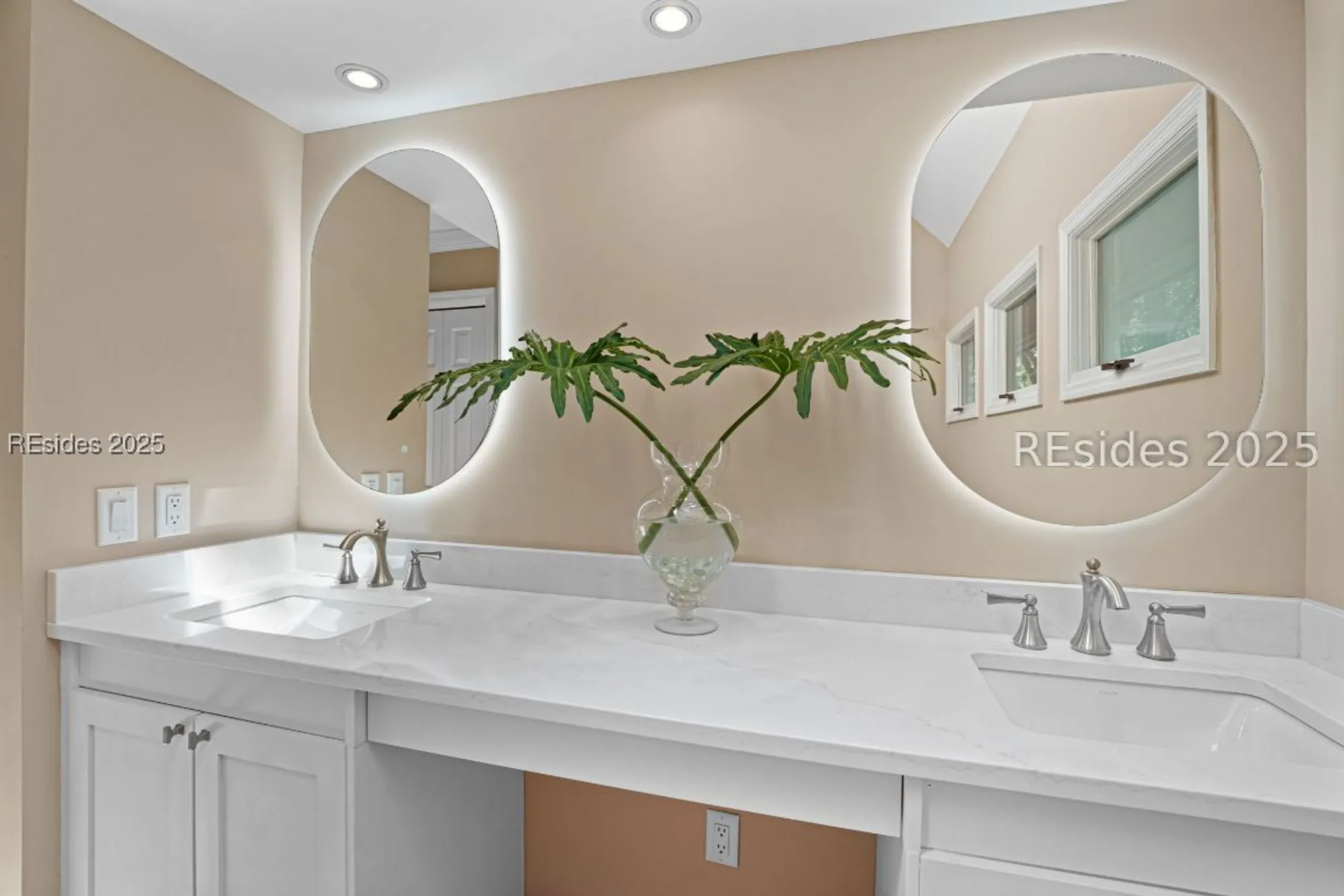 Property Slideshow image 39 of 96 | 23 oyster reef dr, Hilton Head Island, SC, 29926