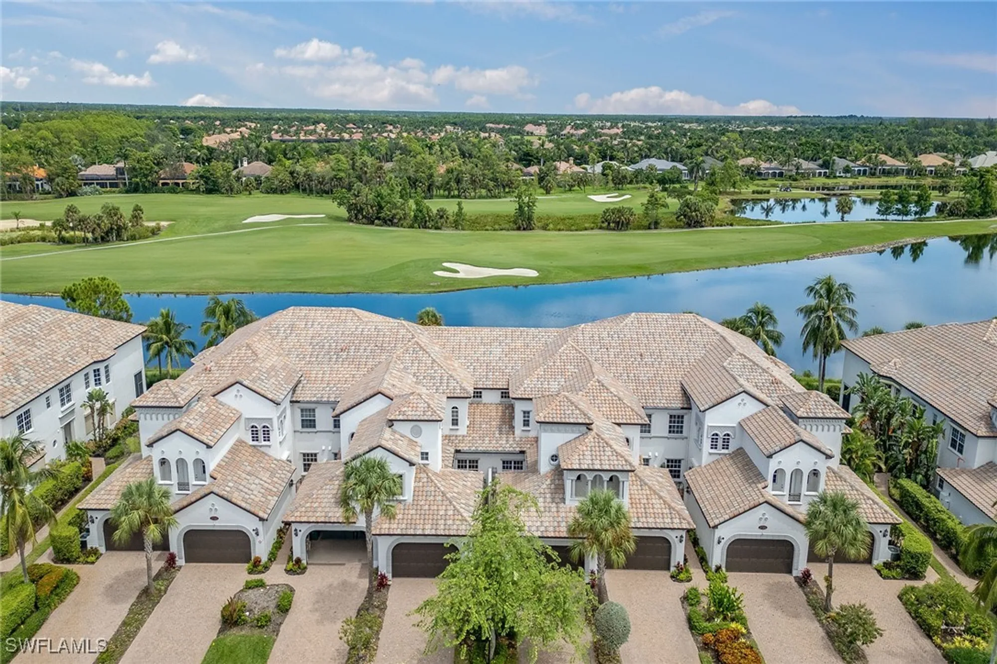 Property Slideshow image 1 of 48 | 3725 montreux ln 204, Naples, FL, 34114
