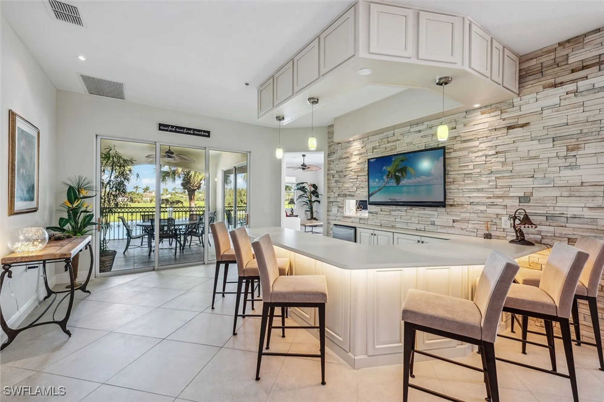 Property Slideshow image 4 of 48 | 3725 montreux ln 204, Naples, FL, 34114
