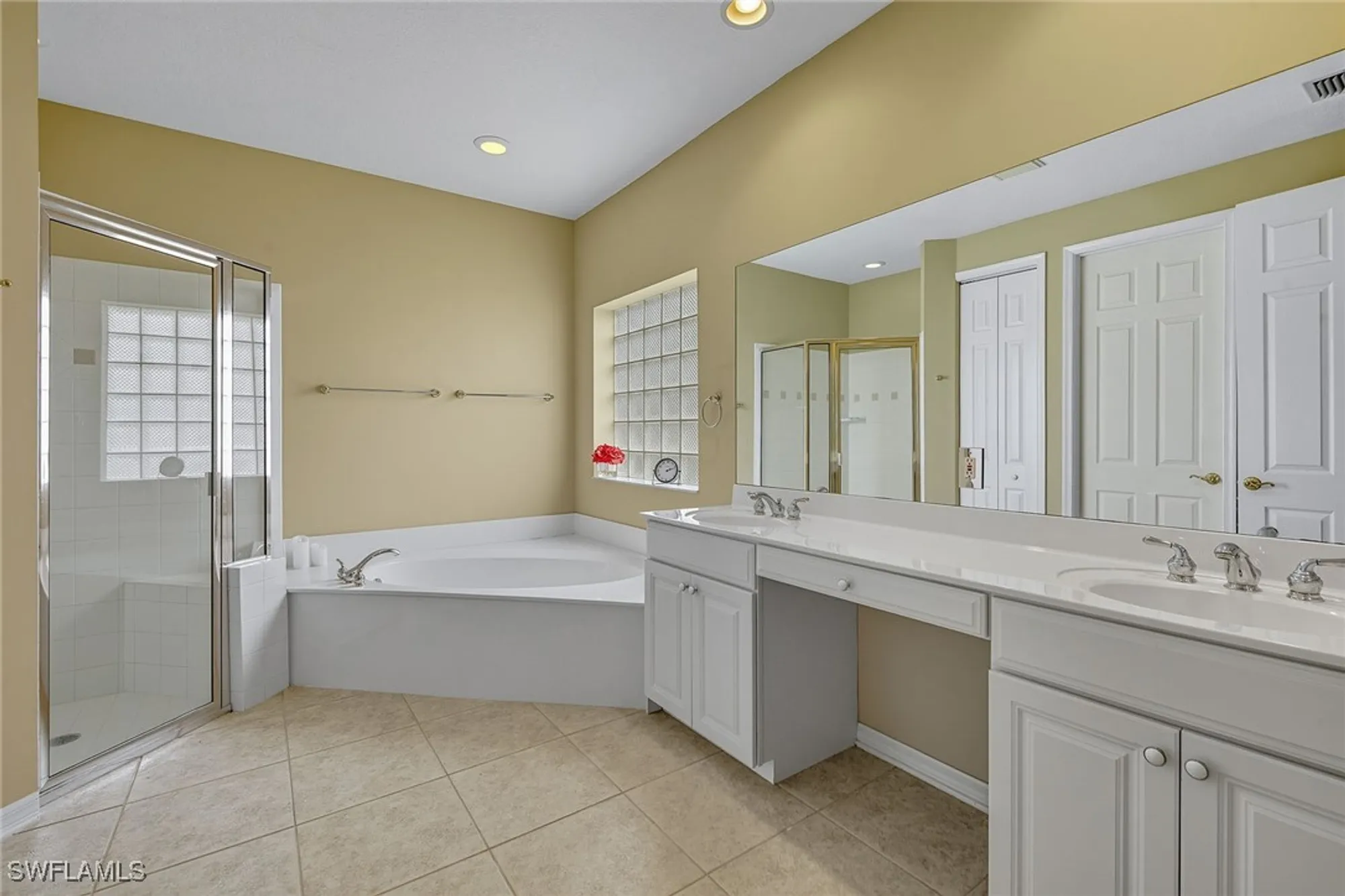Property Slideshow image 16 of 49 | 8582 pepper tree way, Naples, FL, 34114