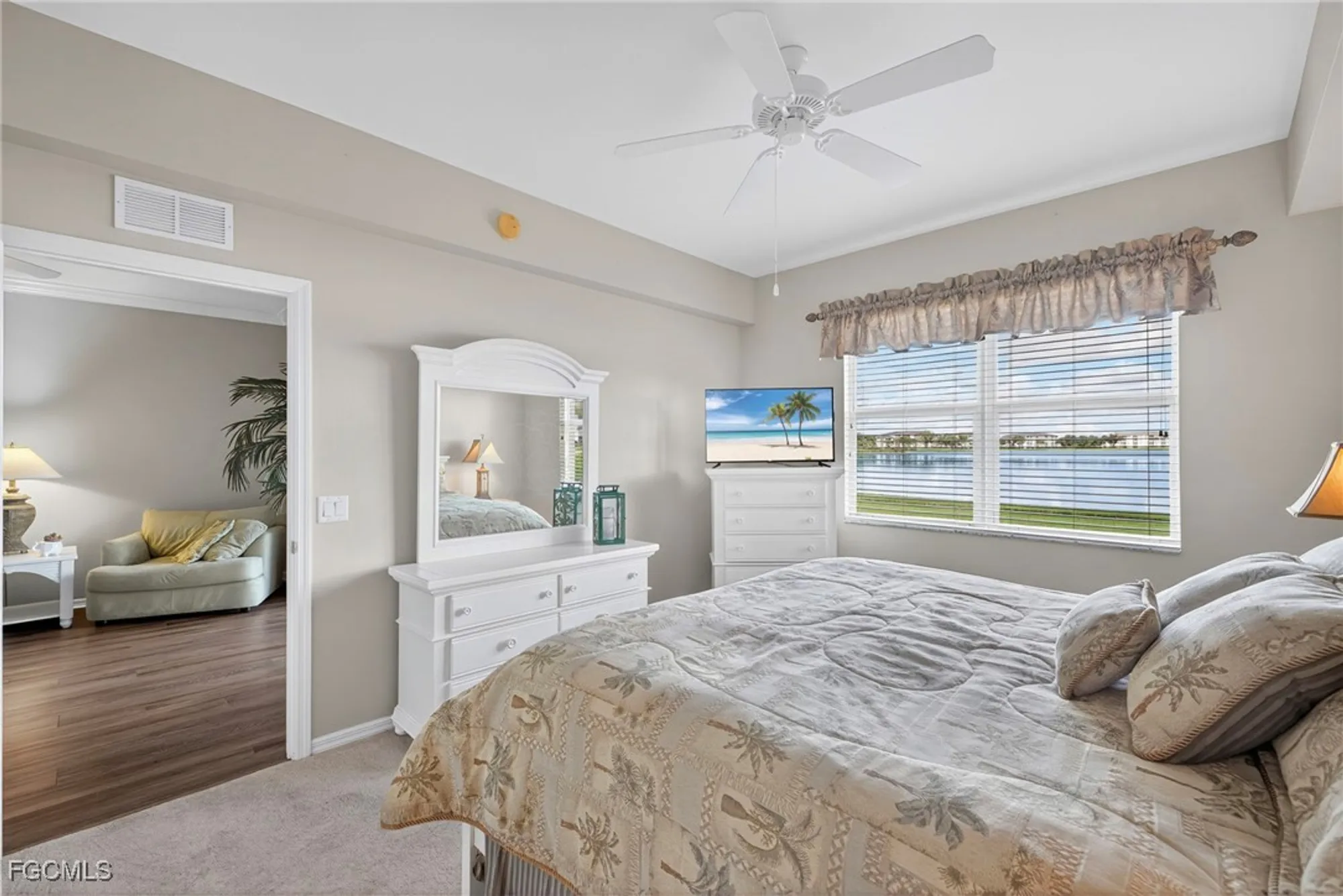 Property Slideshow image 11 of 26 | 10391 butterfly palm dr 1014, Fort Myers, FL, 33966