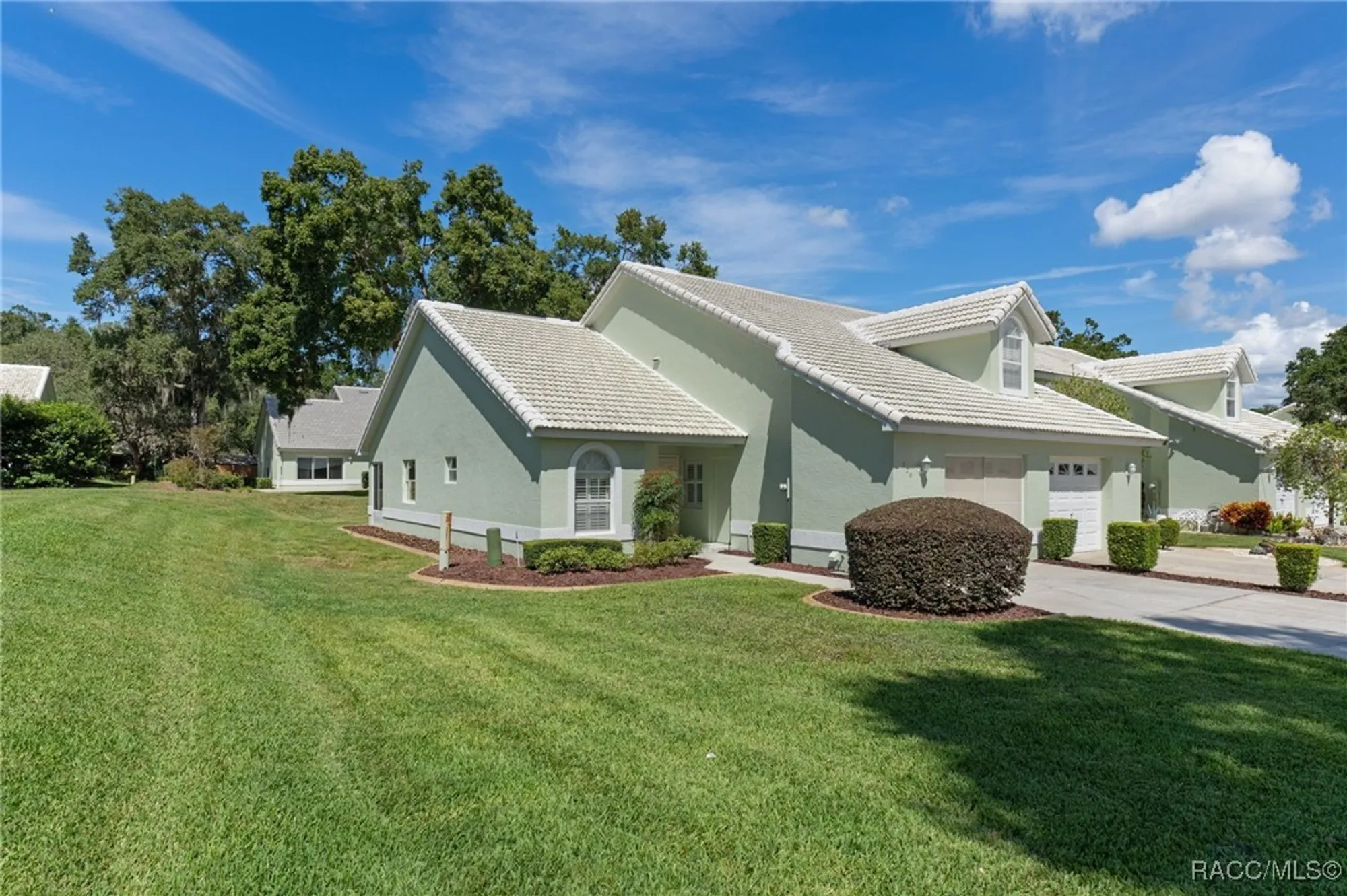 Property Slideshow image 1 of 45 | 820 lanark dr, Inverness, FL, 34453