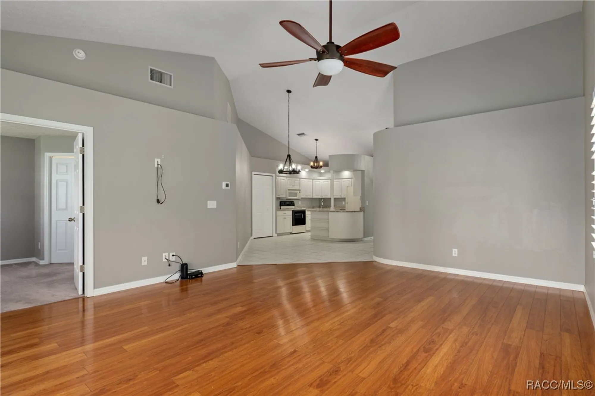 Property Slideshow image 10 of 45 | 820 lanark dr, Inverness, FL, 34453