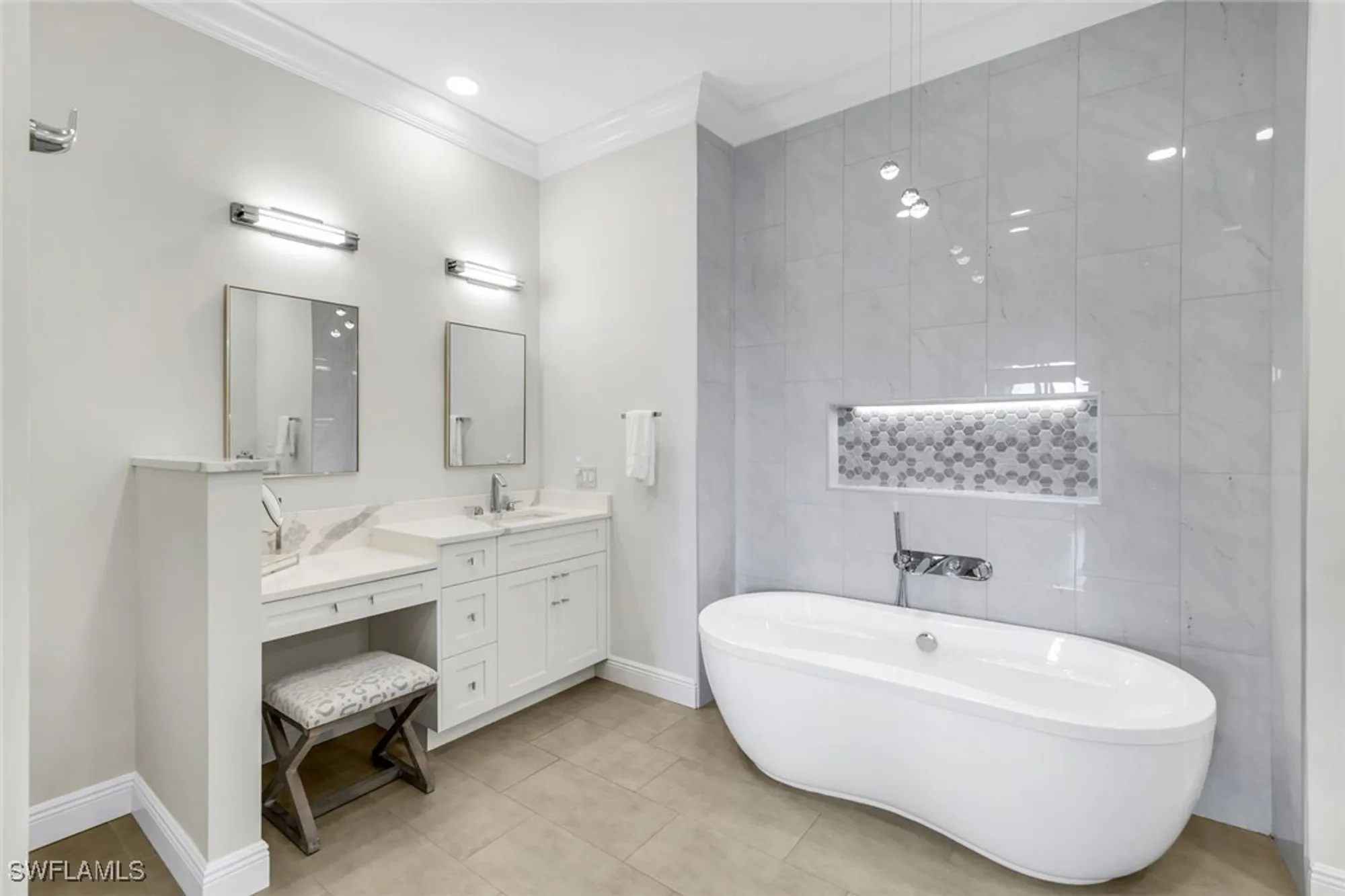 Property Slideshow image 17 of 48 | 9242 tesoro ln # 1-203, Naples, FL, 34114