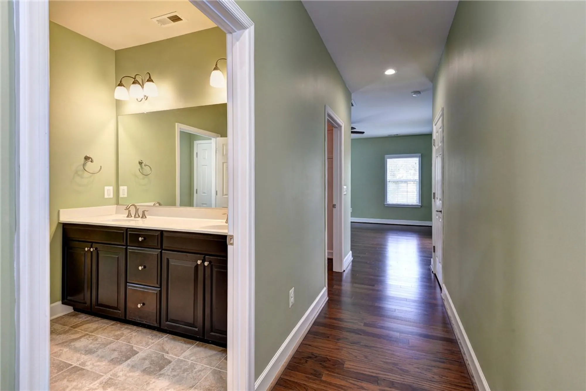 Property Slideshow image 26 of 48 | 4229 wedgewood dr, Williamsburg, VA, 23188