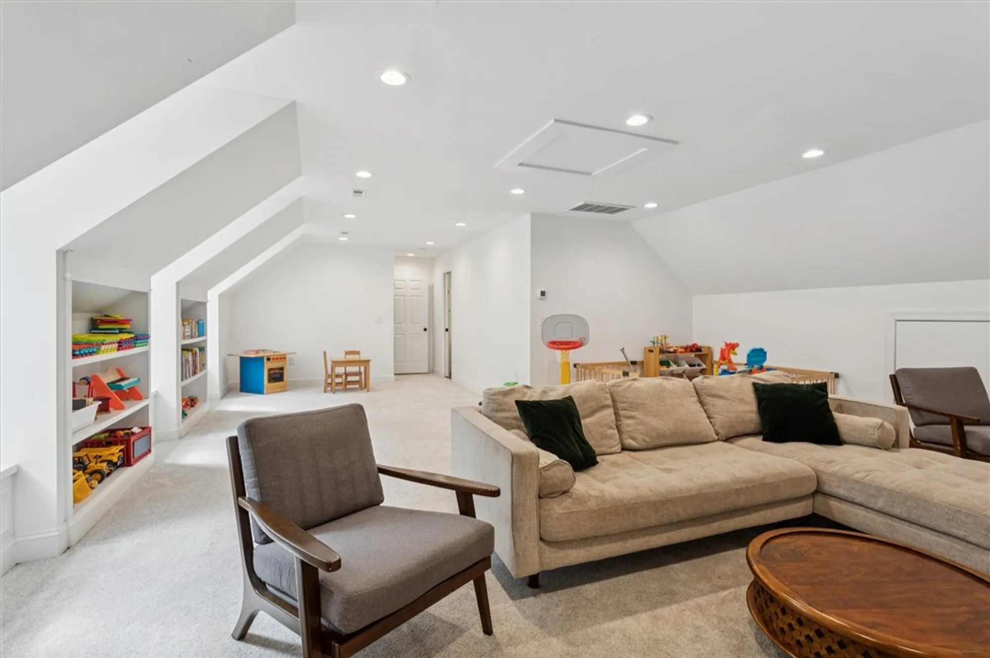 Property Slideshow image 34 of 49 | 117 huntercombe, Williamsburg, VA, 23188