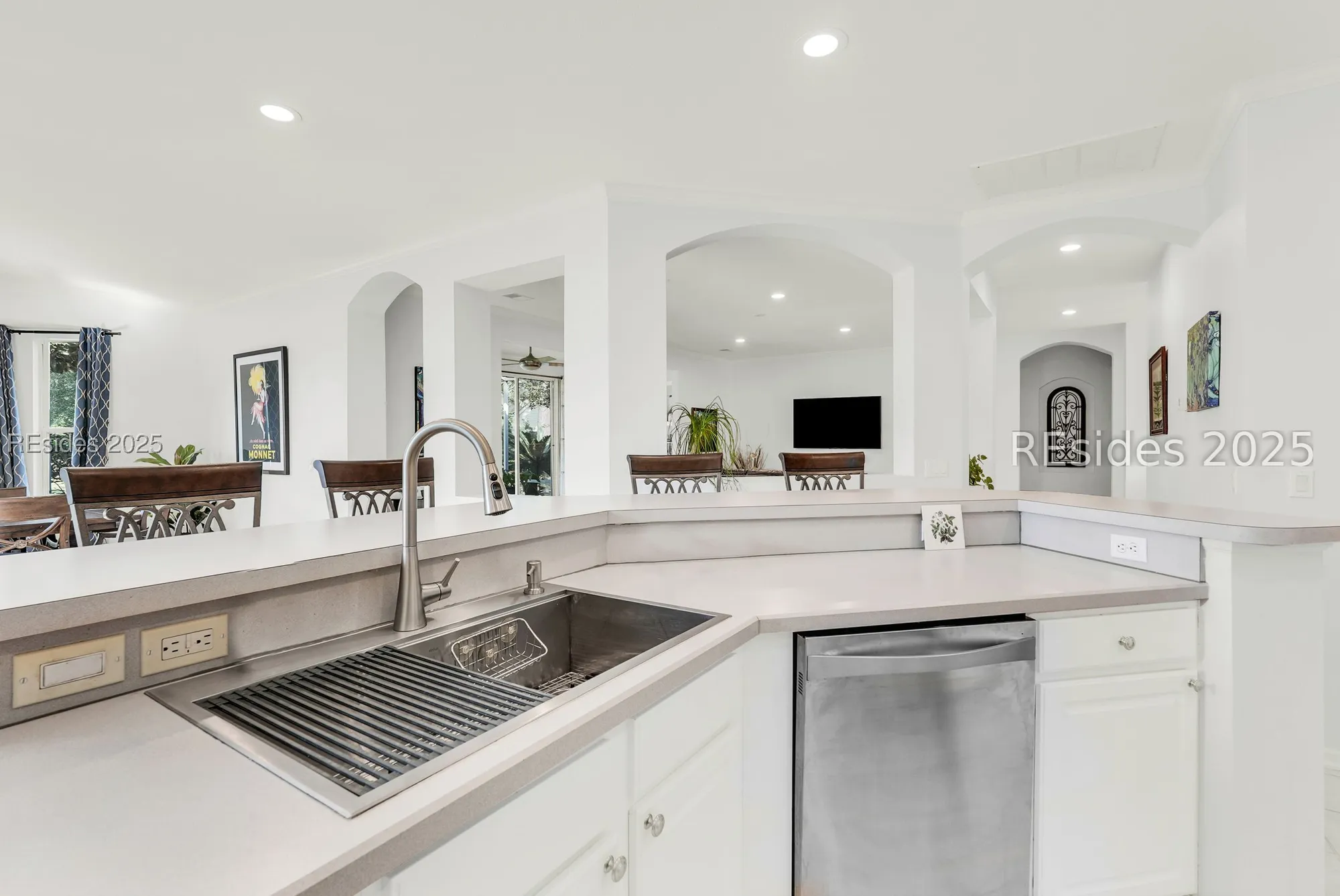 Property Slideshow image 15 of 53 | 44 hampton cir, Bluffton, SC, 29909