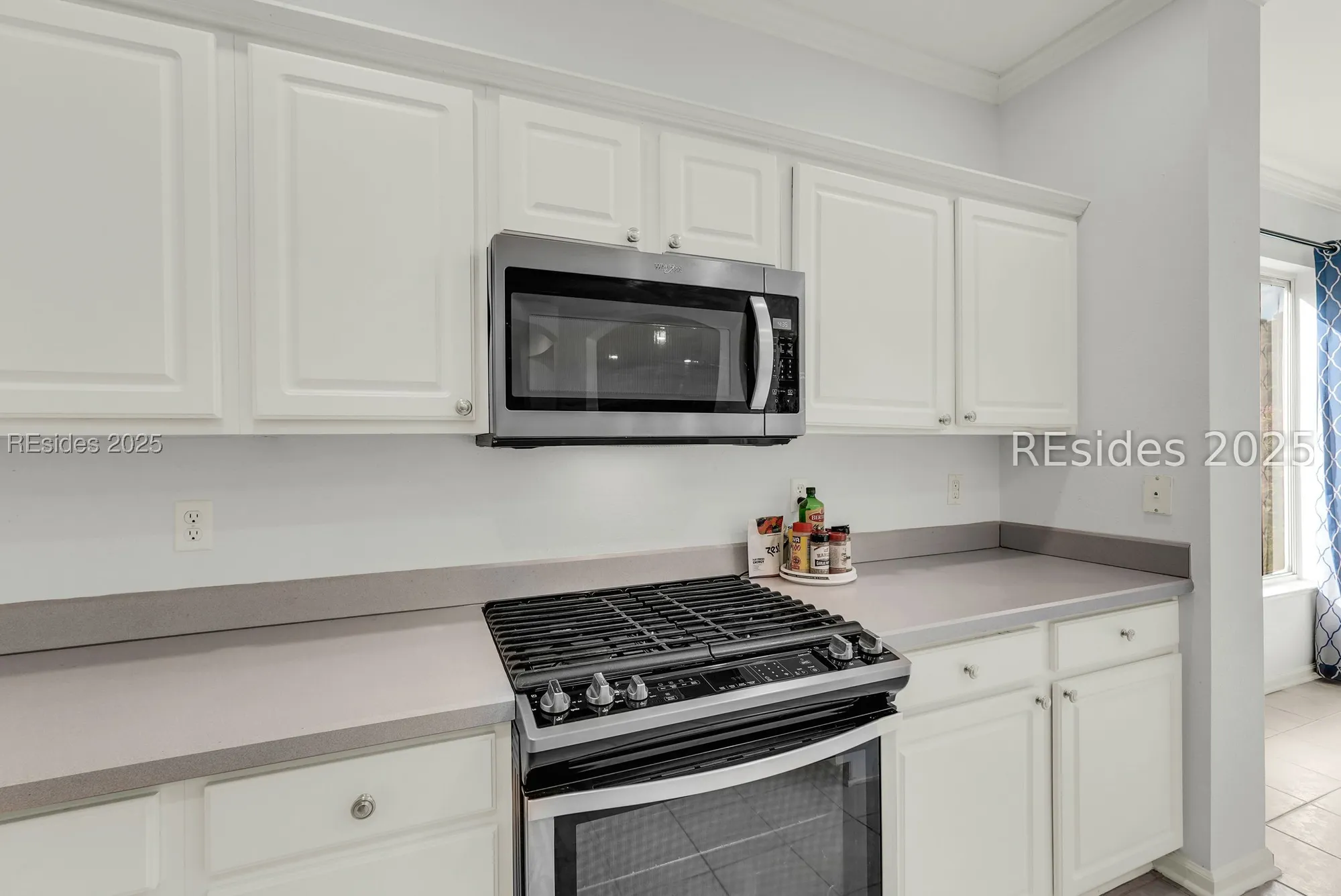 Property Slideshow image 16 of 53 | 44 hampton cir, Bluffton, SC, 29909