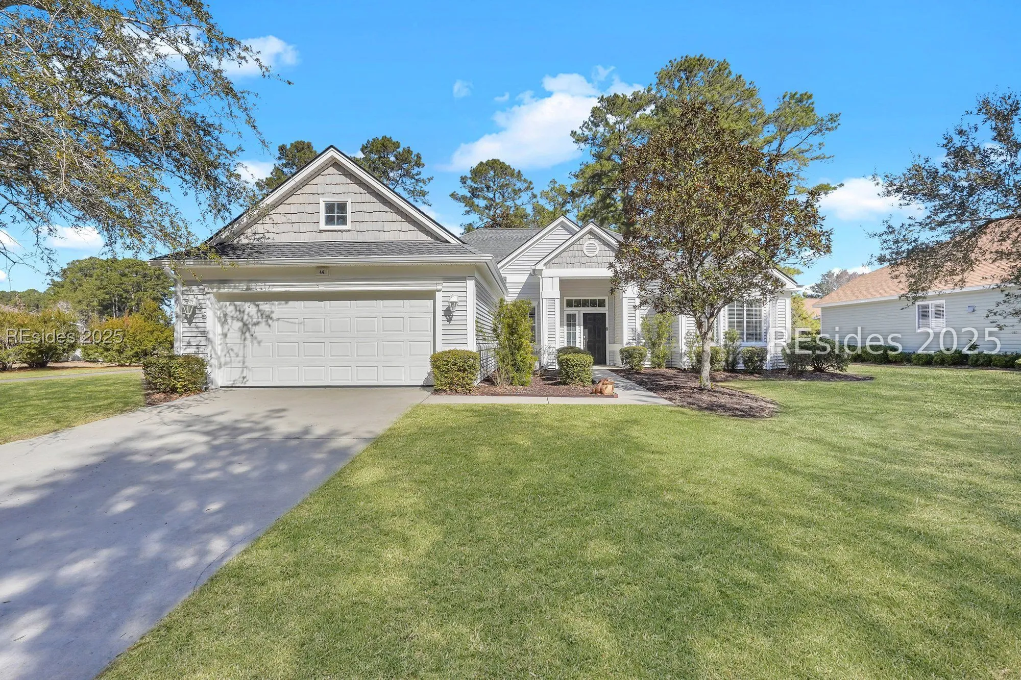 Property Slideshow image 2 of 53 | 44 hampton cir, Bluffton, SC, 29909