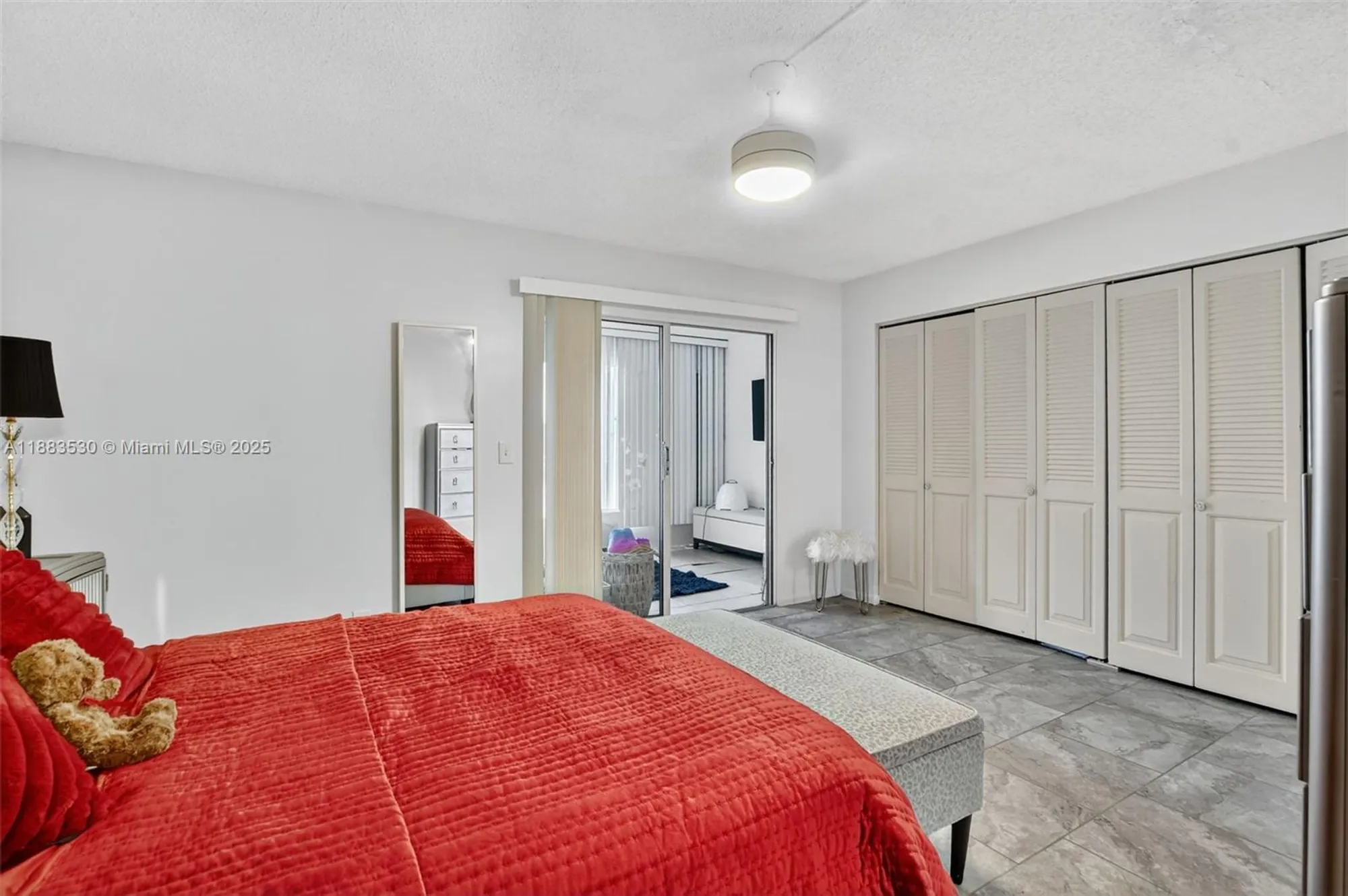 Property Slideshow image 21 of 58 | 2009 farnham n # 2009, Deerfield Beach, FL, 33442