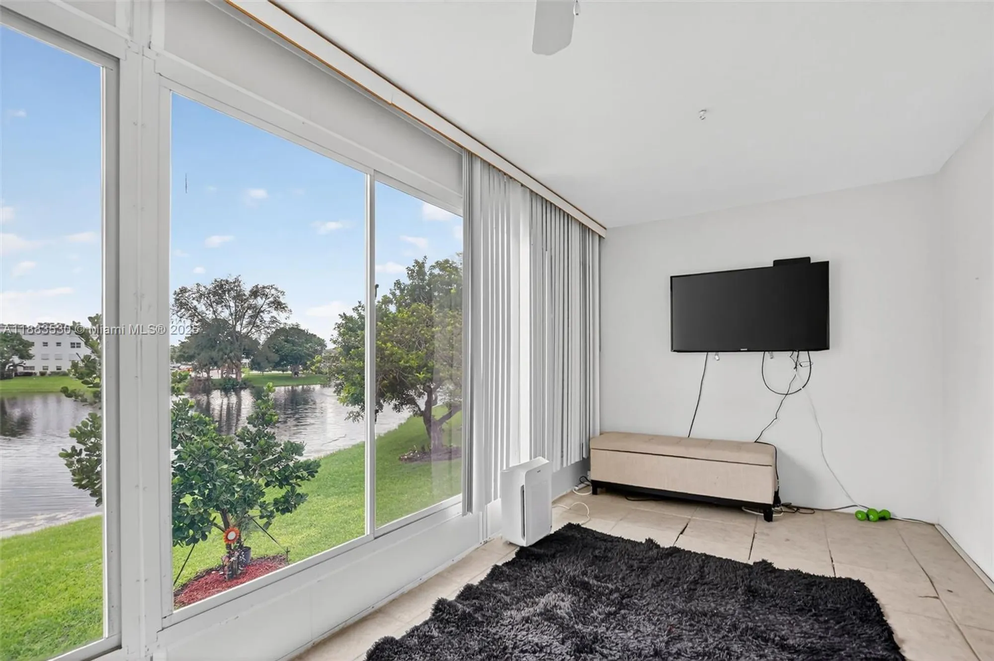 Property Slideshow image 6 of 58 | 2009 farnham n # 2009, Deerfield Beach, FL, 33442