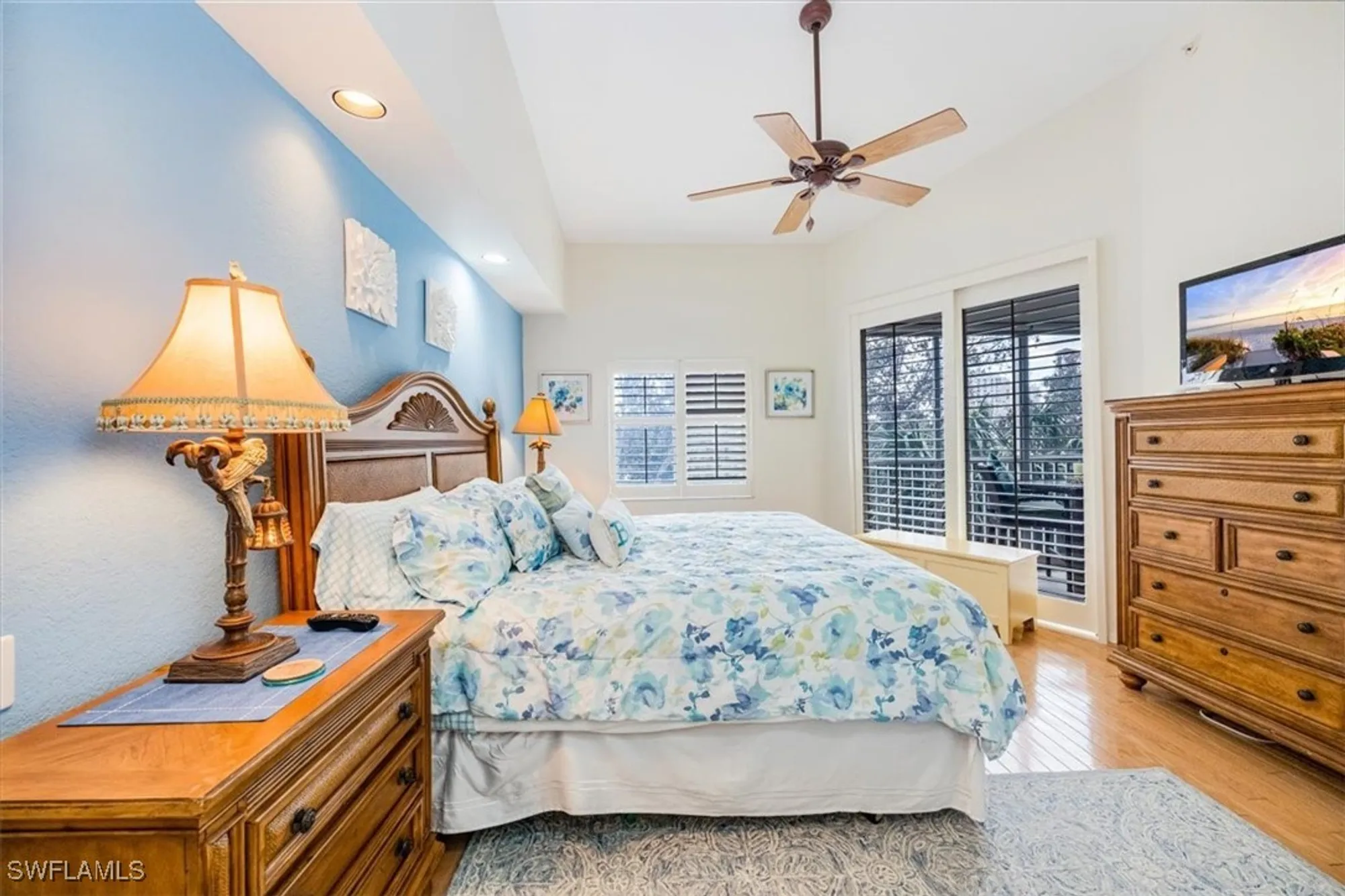Property Slideshow image 10 of 41 | 7725 pebble creek cir 303, Naples, FL, 34108