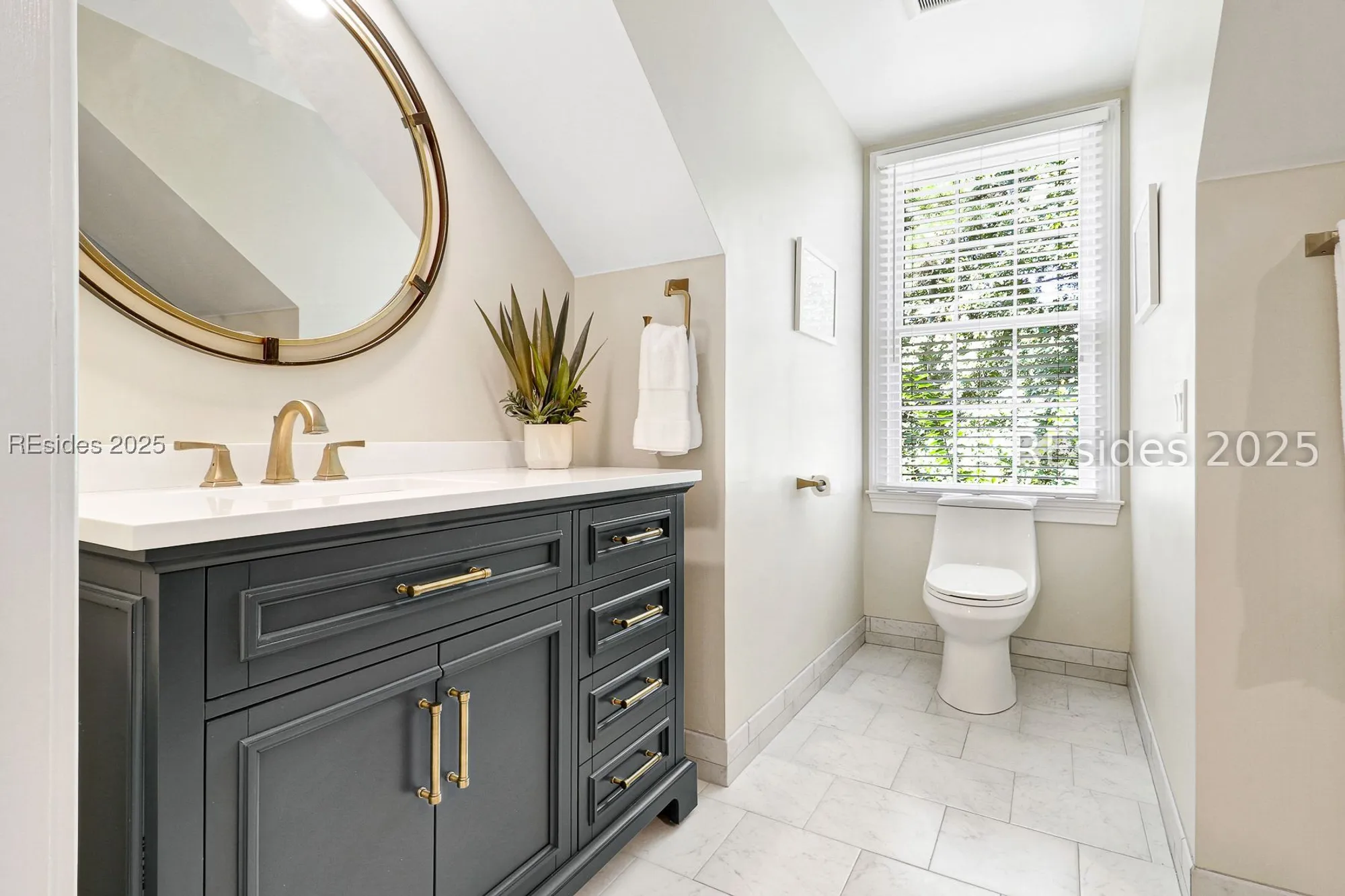 Property Slideshow image 35 of 50 | 26 lenora dr, Hilton Head Island, SC, 29926