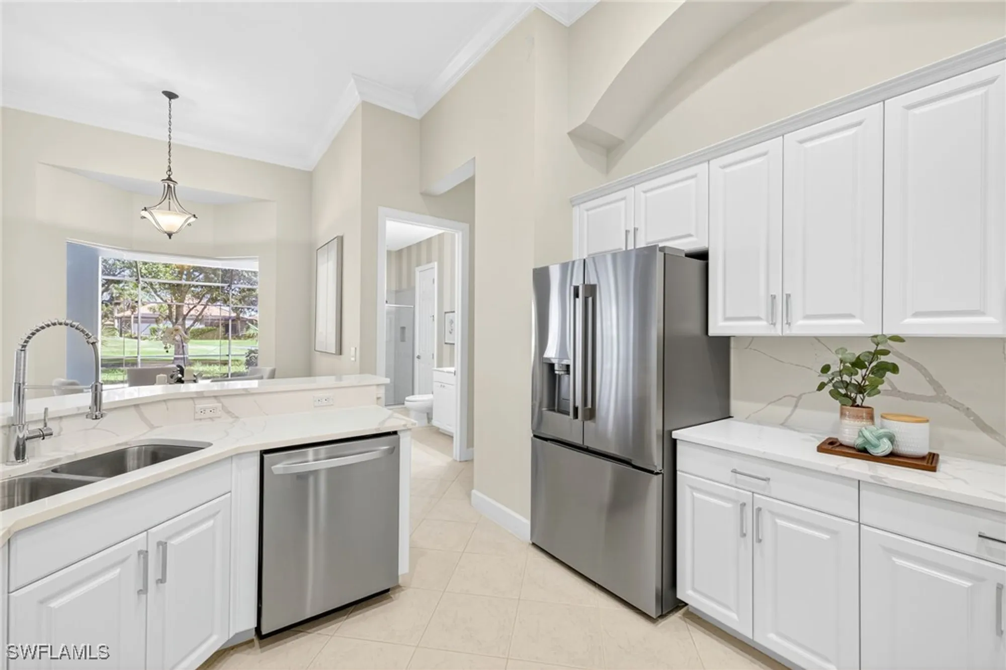 Property Slideshow image 15 of 31 | 8812 mustang island cir, Naples, FL, 34113
