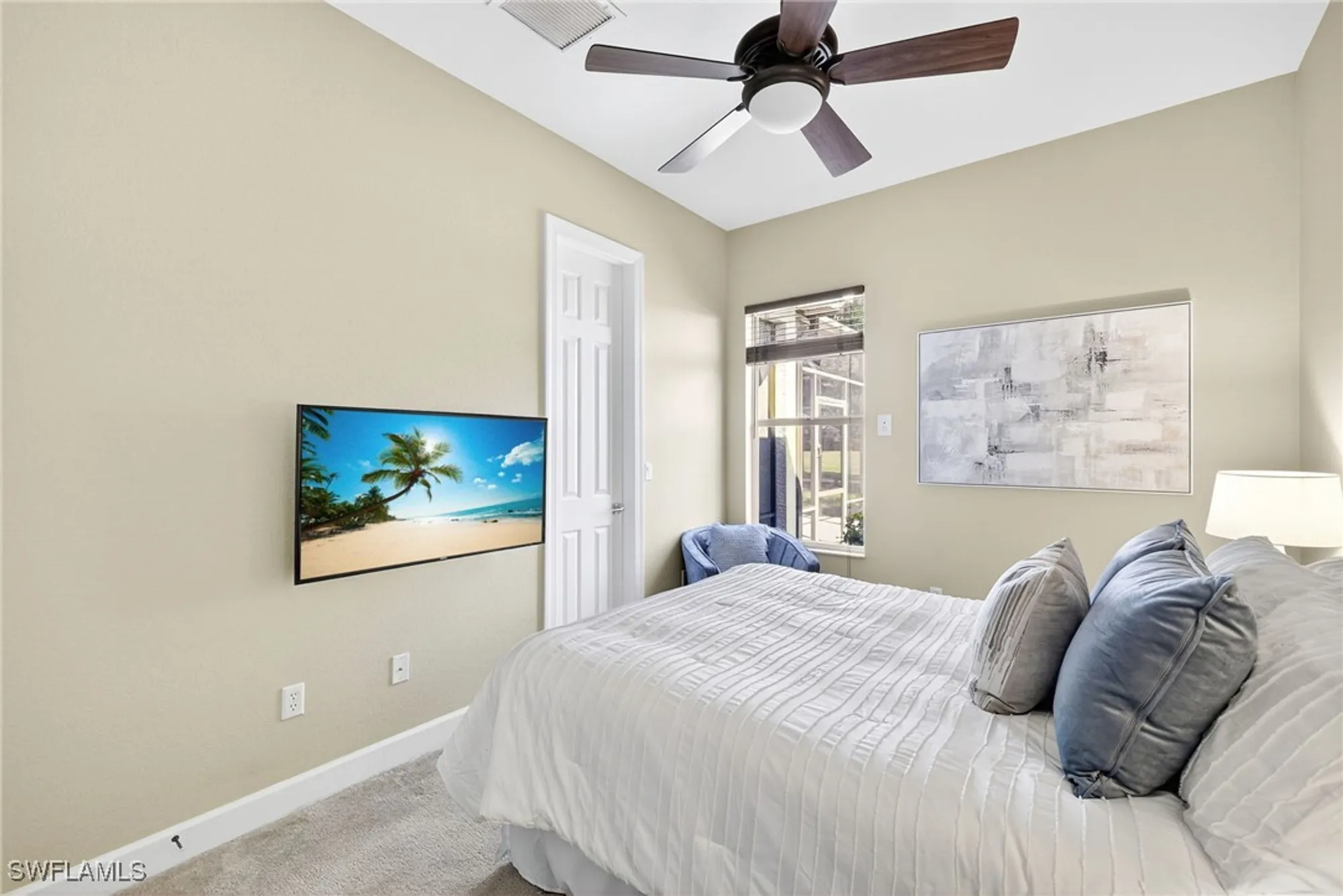 Property Slideshow image 23 of 31 | 8812 mustang island cir, Naples, FL, 34113