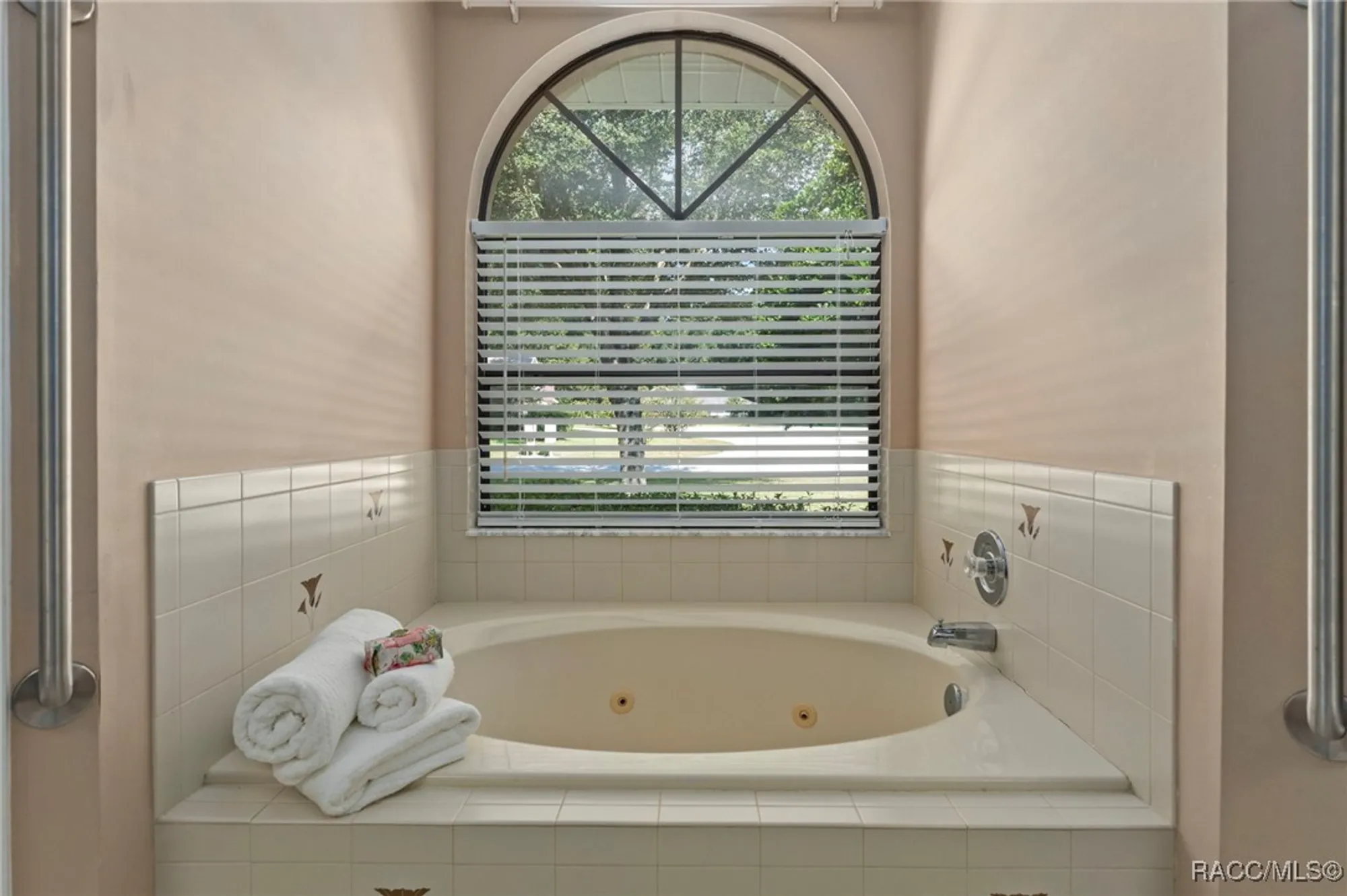 Property Slideshow image 27 of 66 | 5961 w douneray loop, Crystal River, FL, 34429