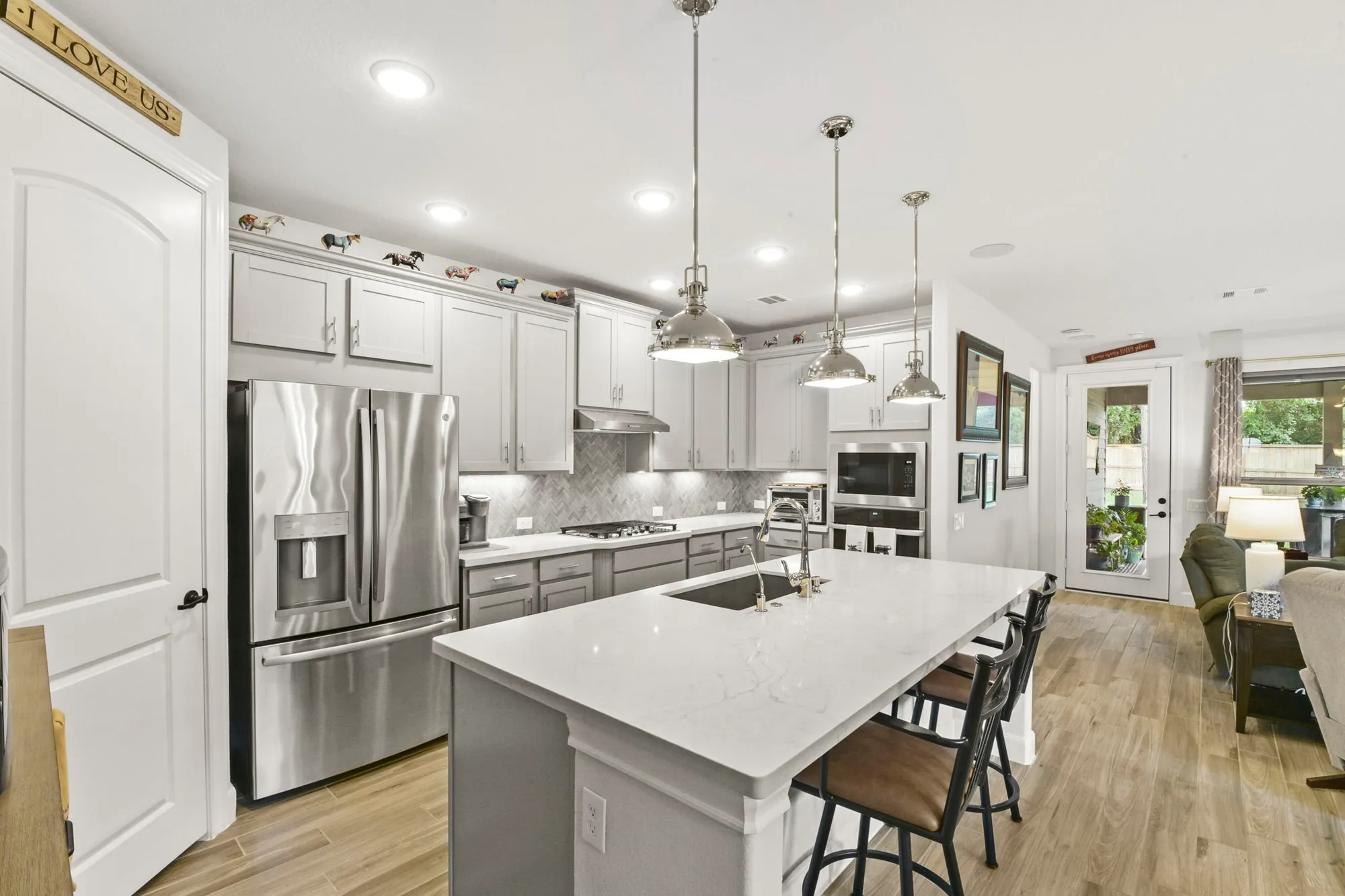 Property Slideshow image 9 of 43 | 110 pepper grass pl, Montgomery, TX, 77316