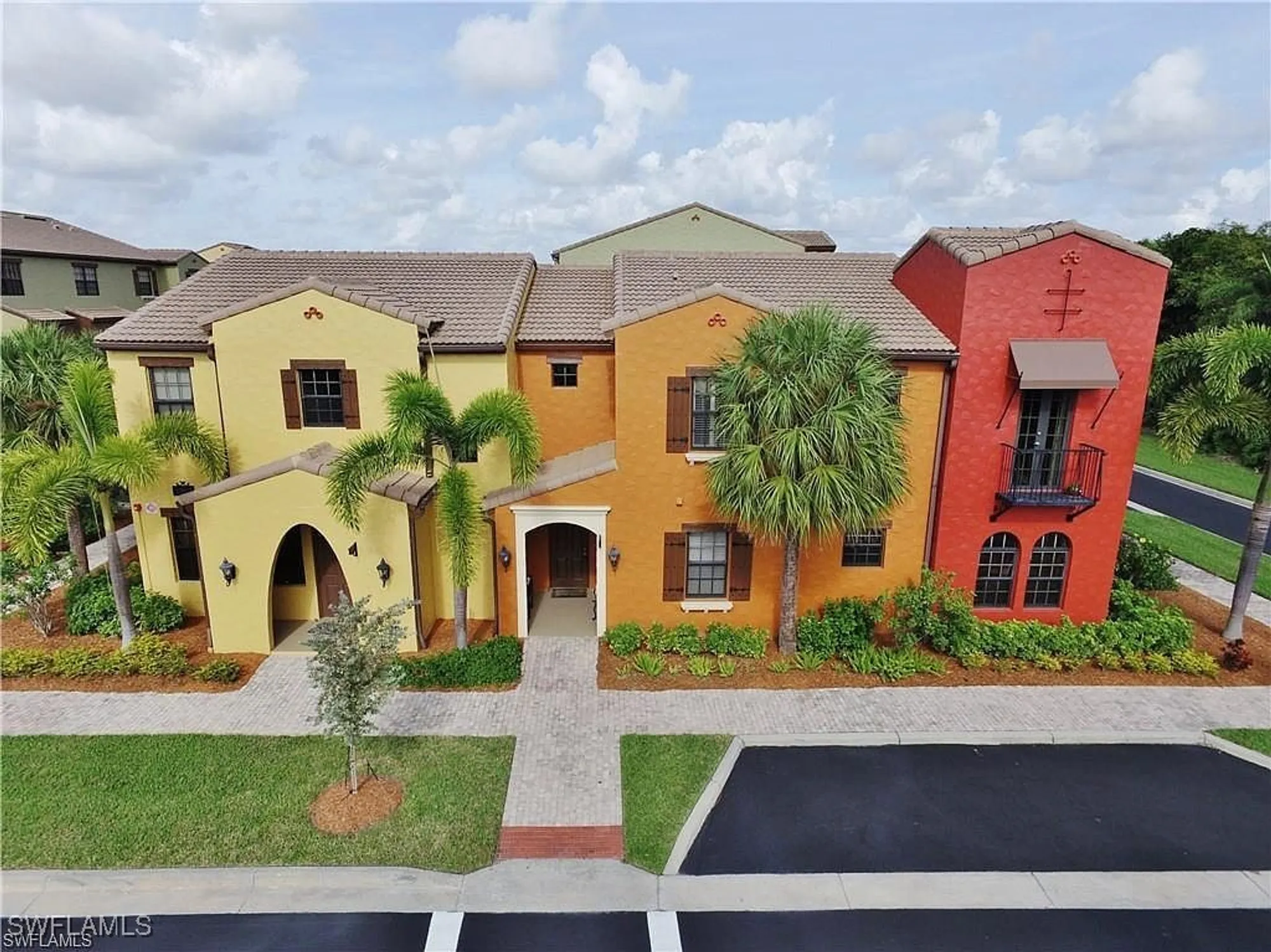 Property Slideshow image 3 of 35 | 8997 cambria cir 2002, Naples, FL, 34113