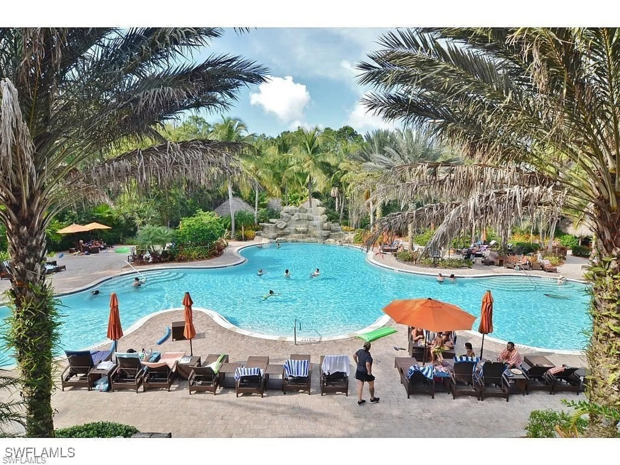 Property Slideshow image 9 of 35 | 8997 cambria cir 2002, Naples, FL, 34113