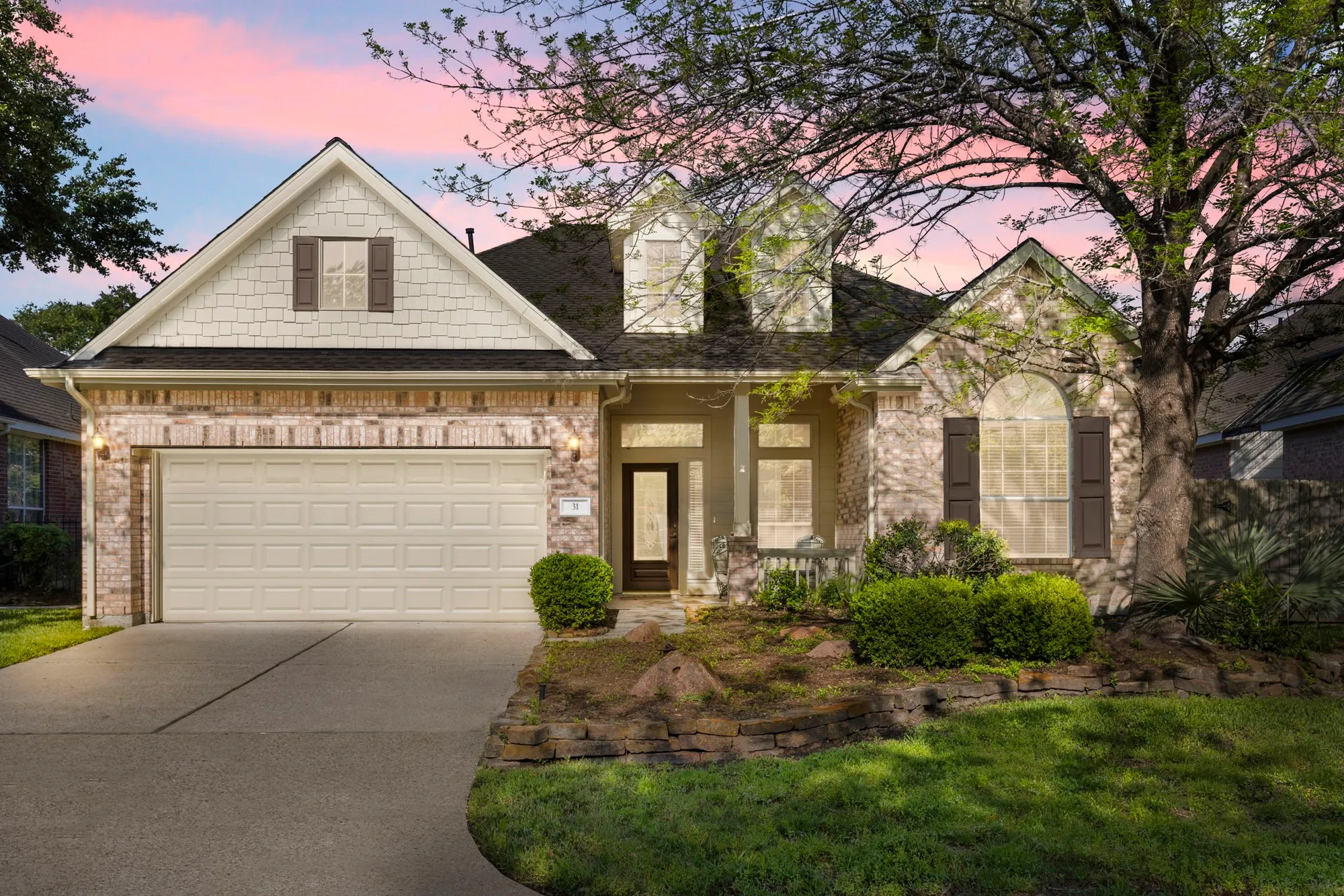 Property Slideshow image 24 of 24 | 31 e royal mews, The Woodlands, TX, 77384